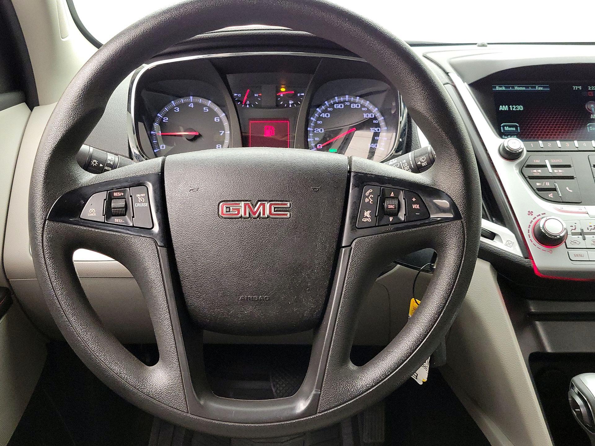 Thumbnail: 2015 GMC Terrain - 10