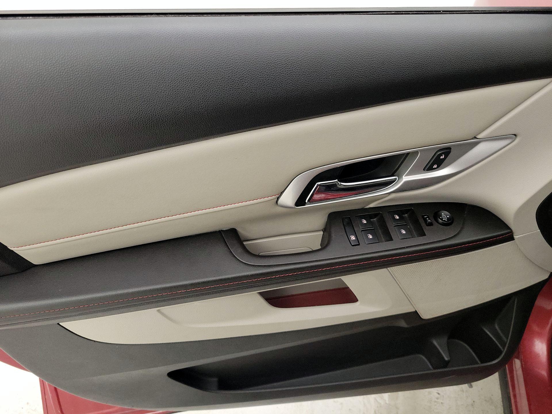 Thumbnail: 2015 GMC Terrain - 12