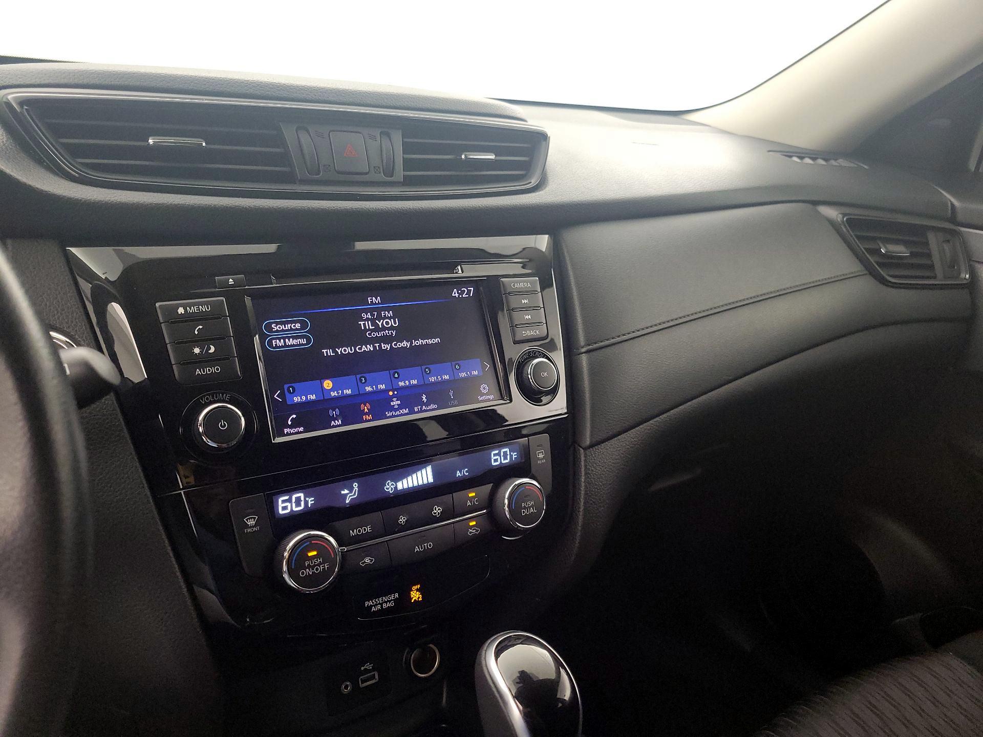 Thumbnail: 2020 Nissan Rogue - 15