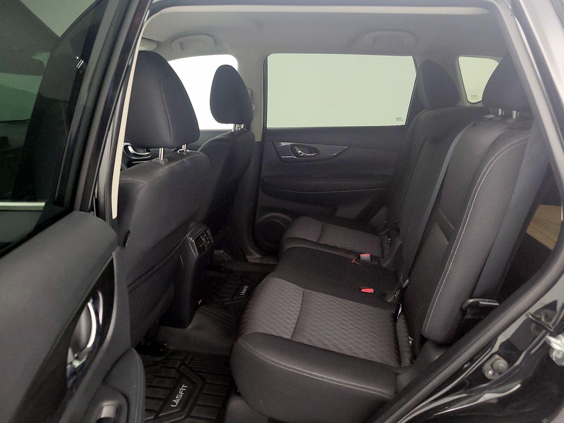 Thumbnail: 2020 Nissan Rogue - 19