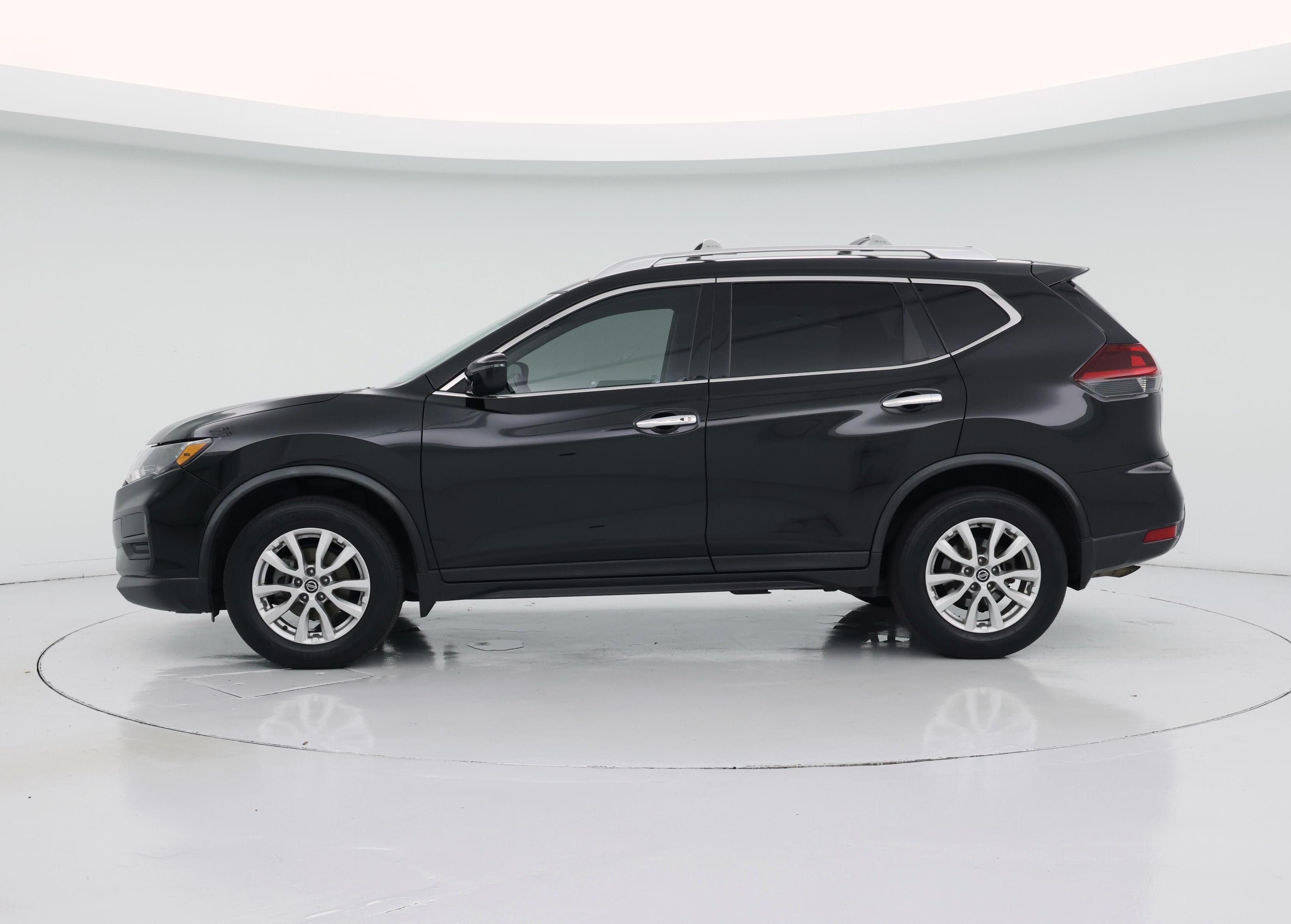 Thumbnail: 2020 Nissan Rogue - 3