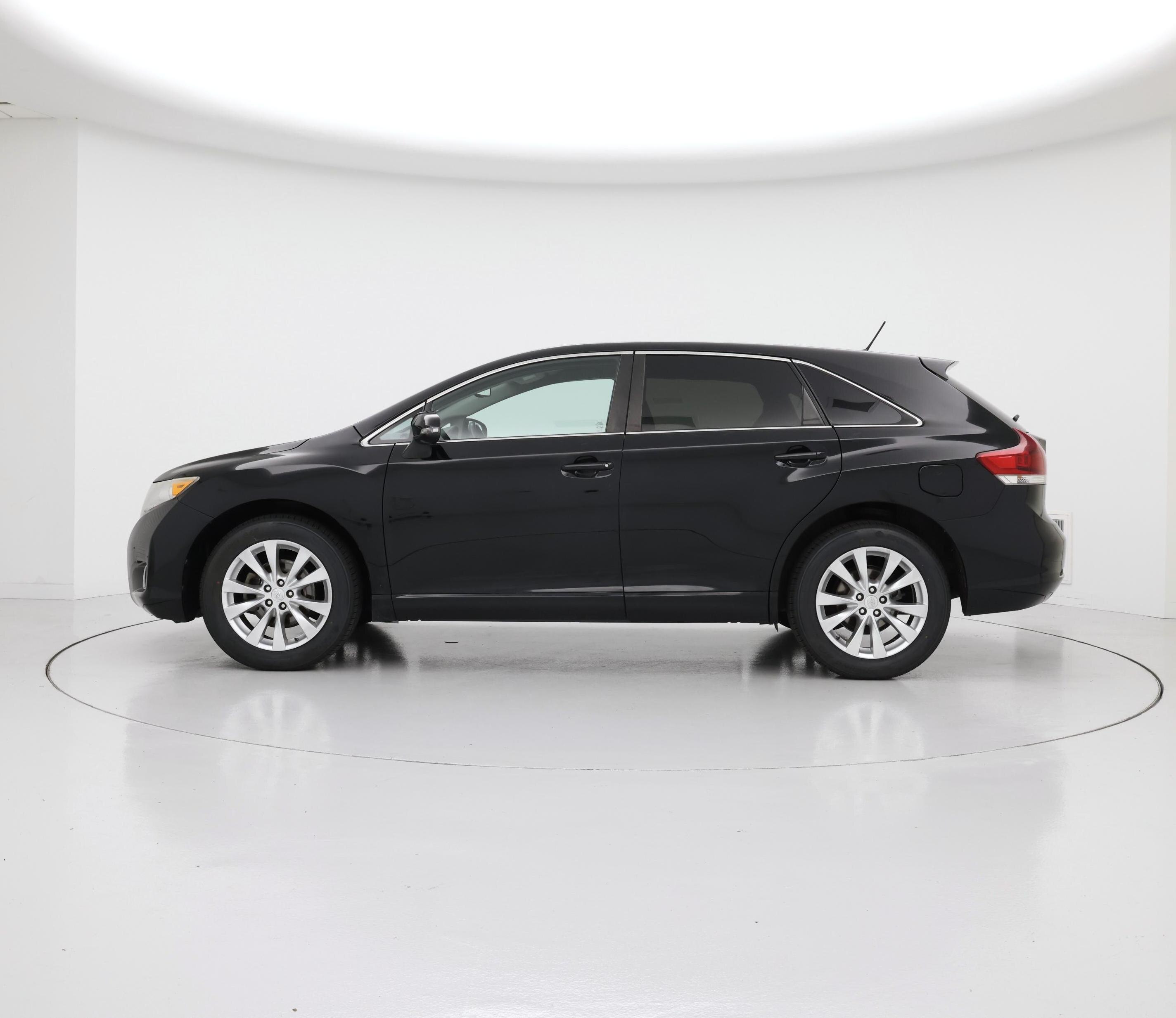 Thumbnail: 2015 Toyota Venza - 3