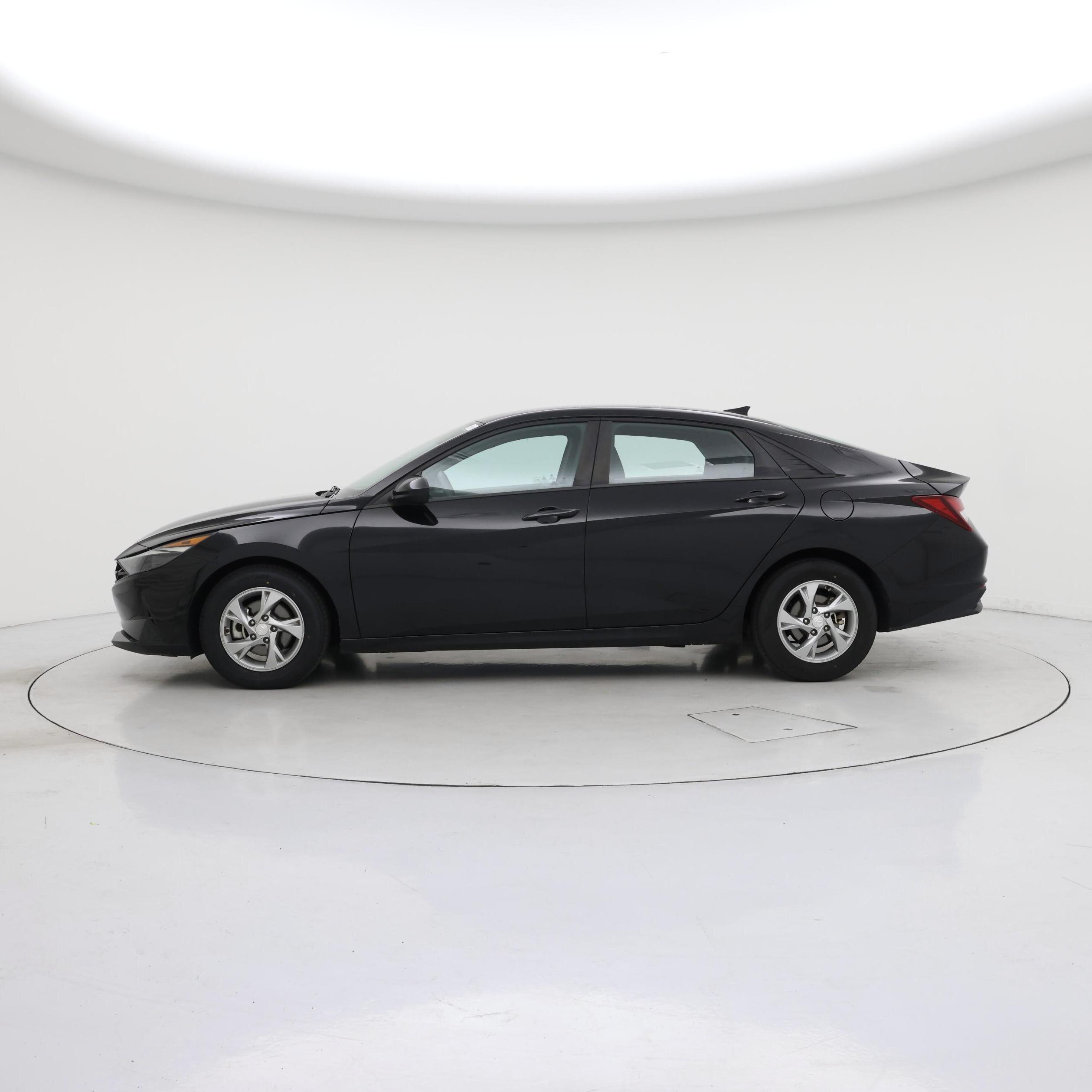 Thumbnail: 2021 Hyundai Elantra - 3