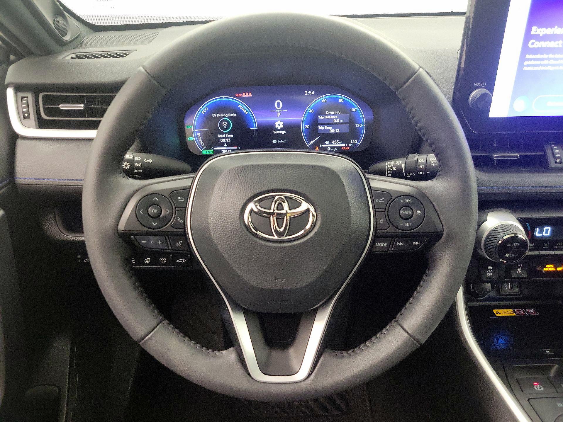 Thumbnail: 2023 Toyota RAV4 - 10