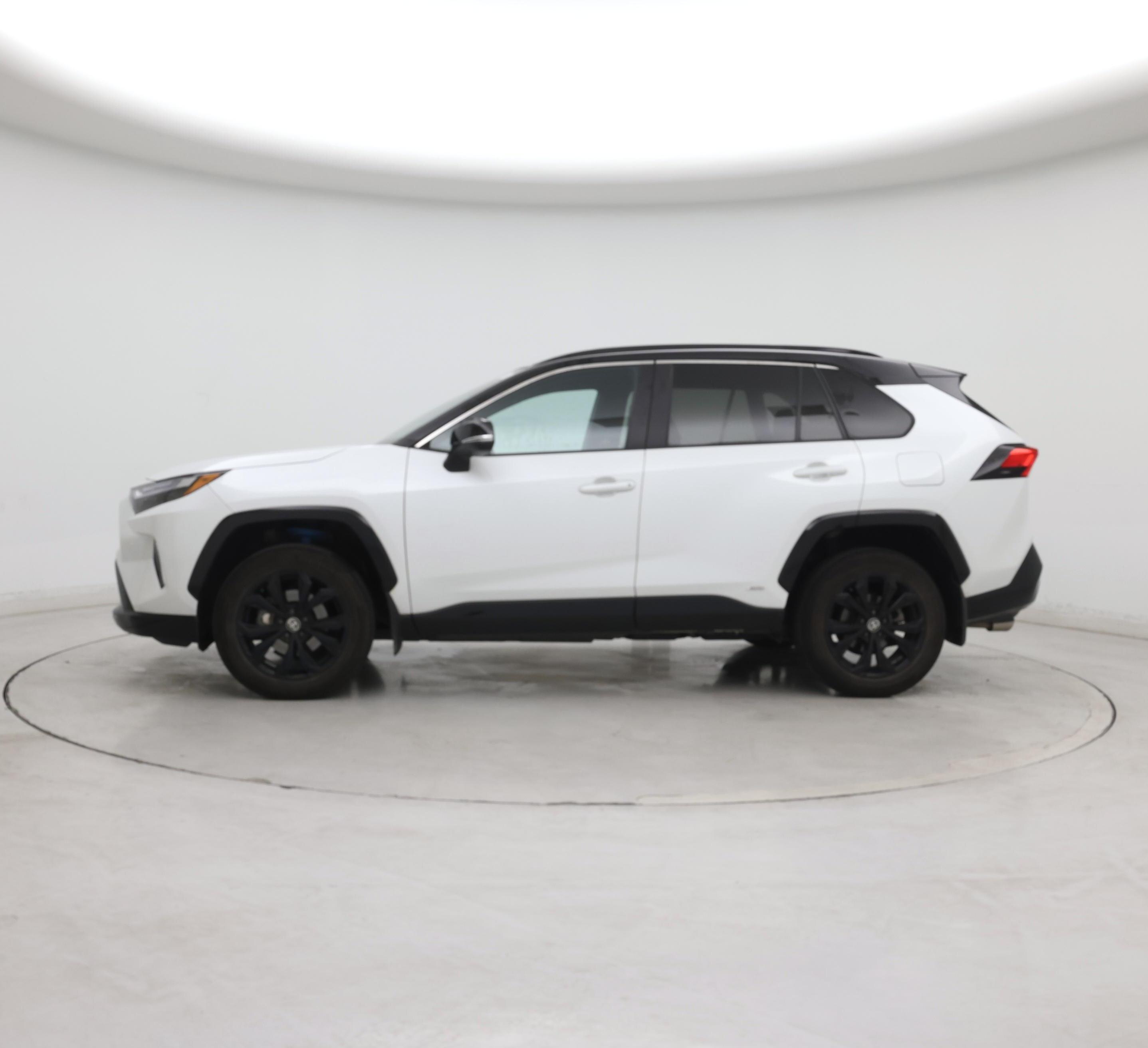 Thumbnail: 2023 Toyota RAV4 - 3