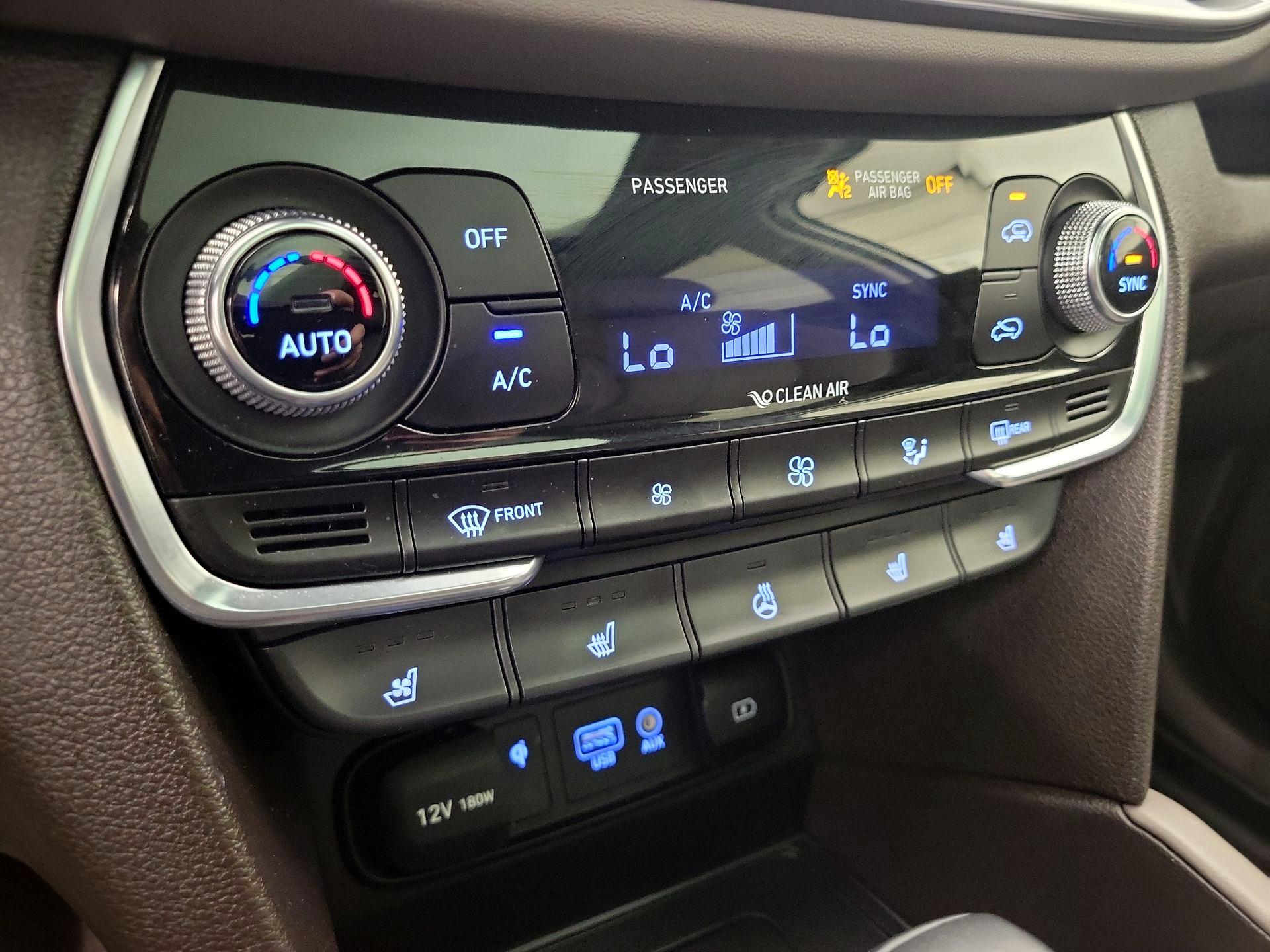Thumbnail: 2019 Hyundai Santa Fe - 16