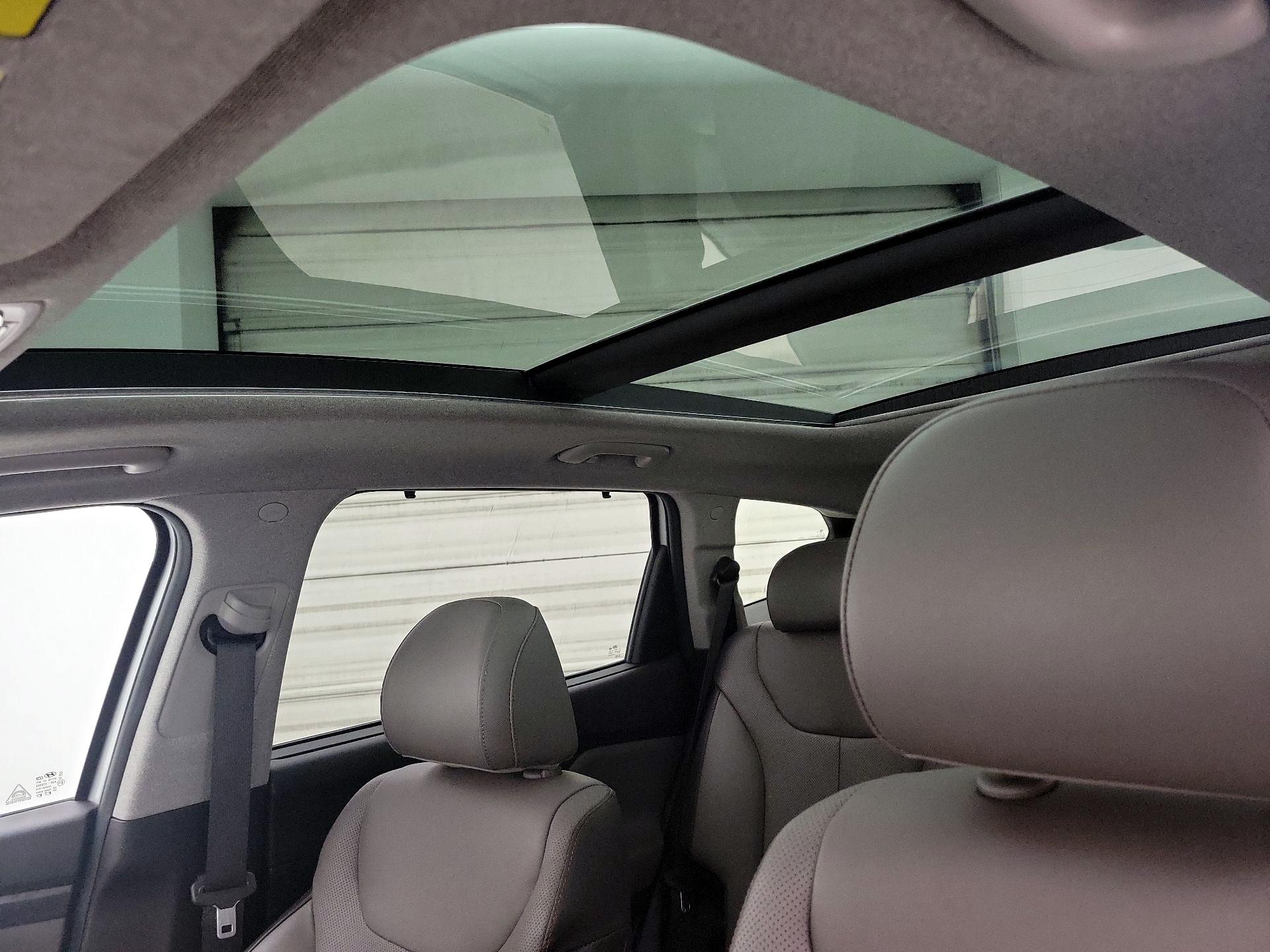 Thumbnail: 2019 Hyundai Santa Fe - 19