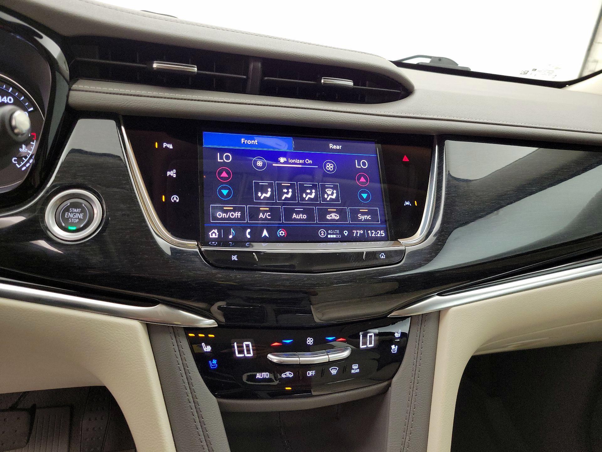 Thumbnail: 2023 Cadillac XT6 - 16
