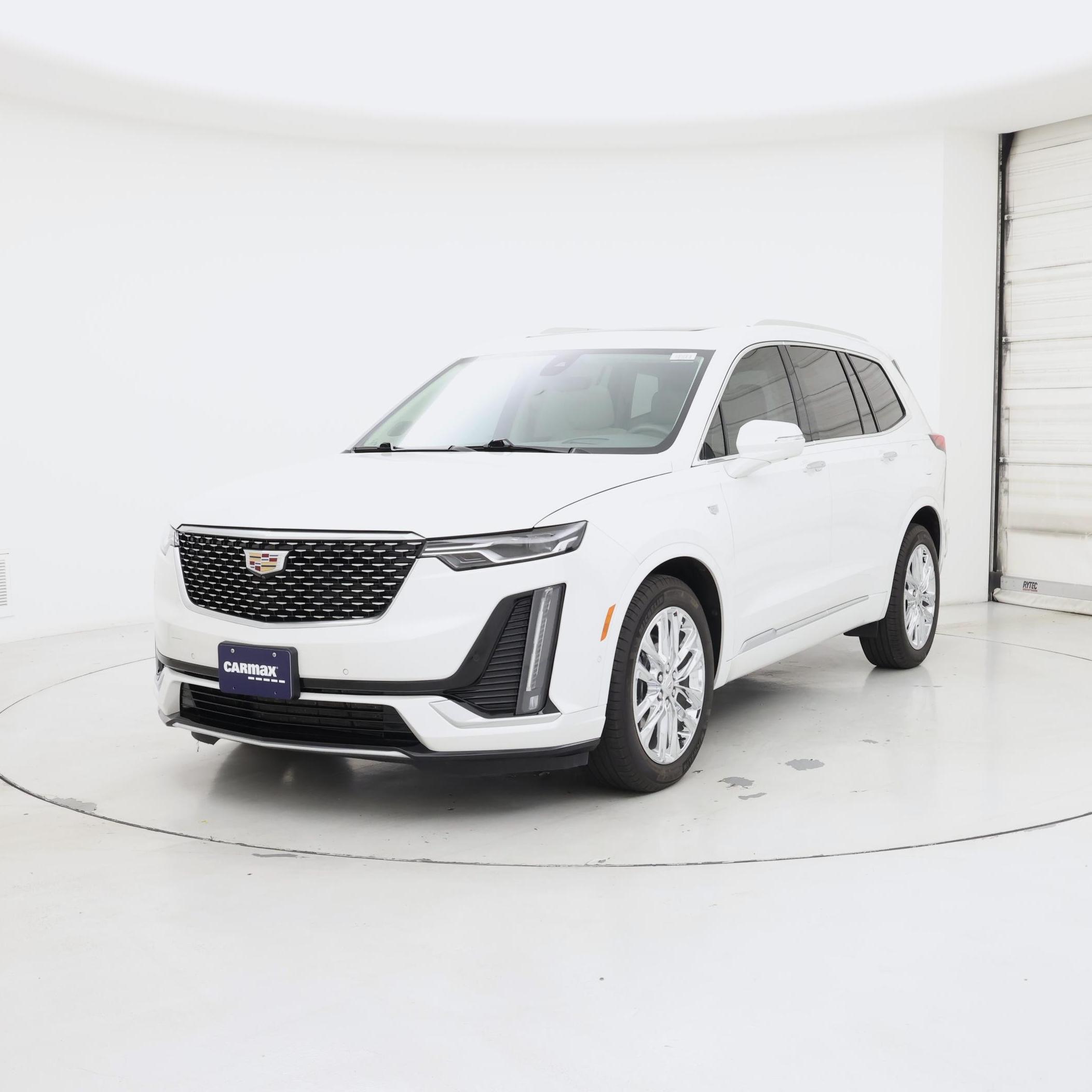 Thumbnail: 2023 Cadillac XT6 - 4