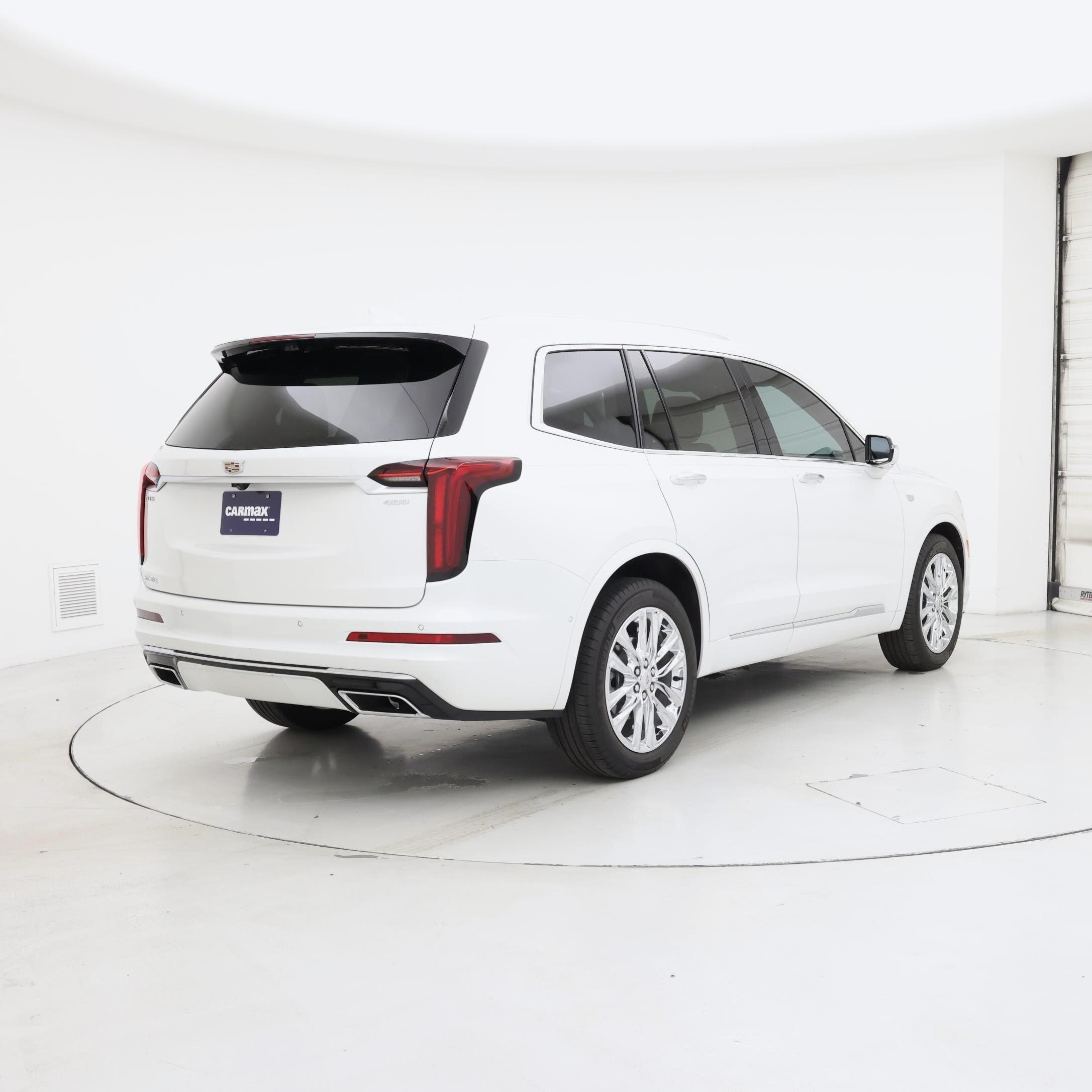Thumbnail: 2023 Cadillac XT6 - 8