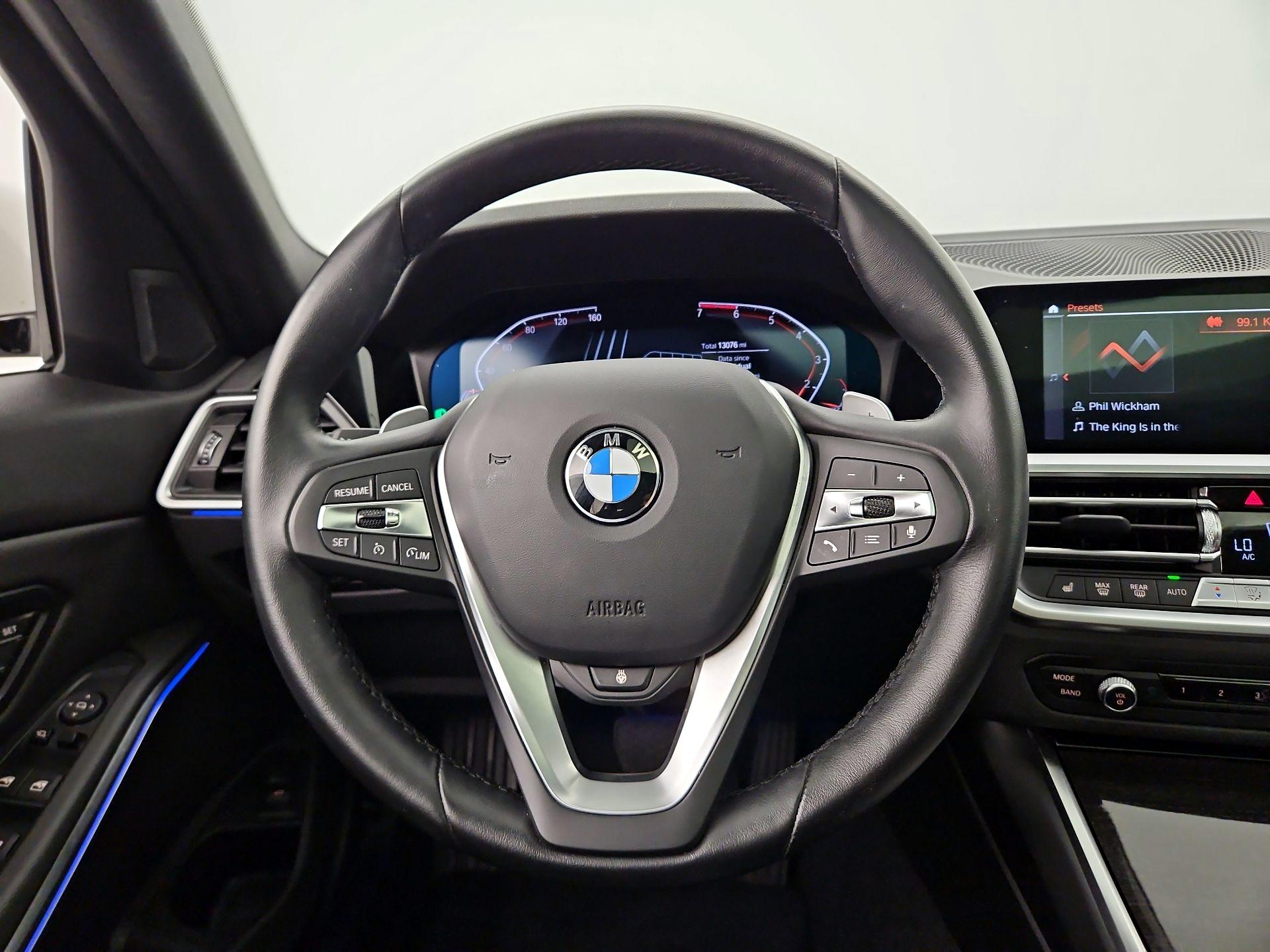 Thumbnail: 2022 BMW 3 Series - 10