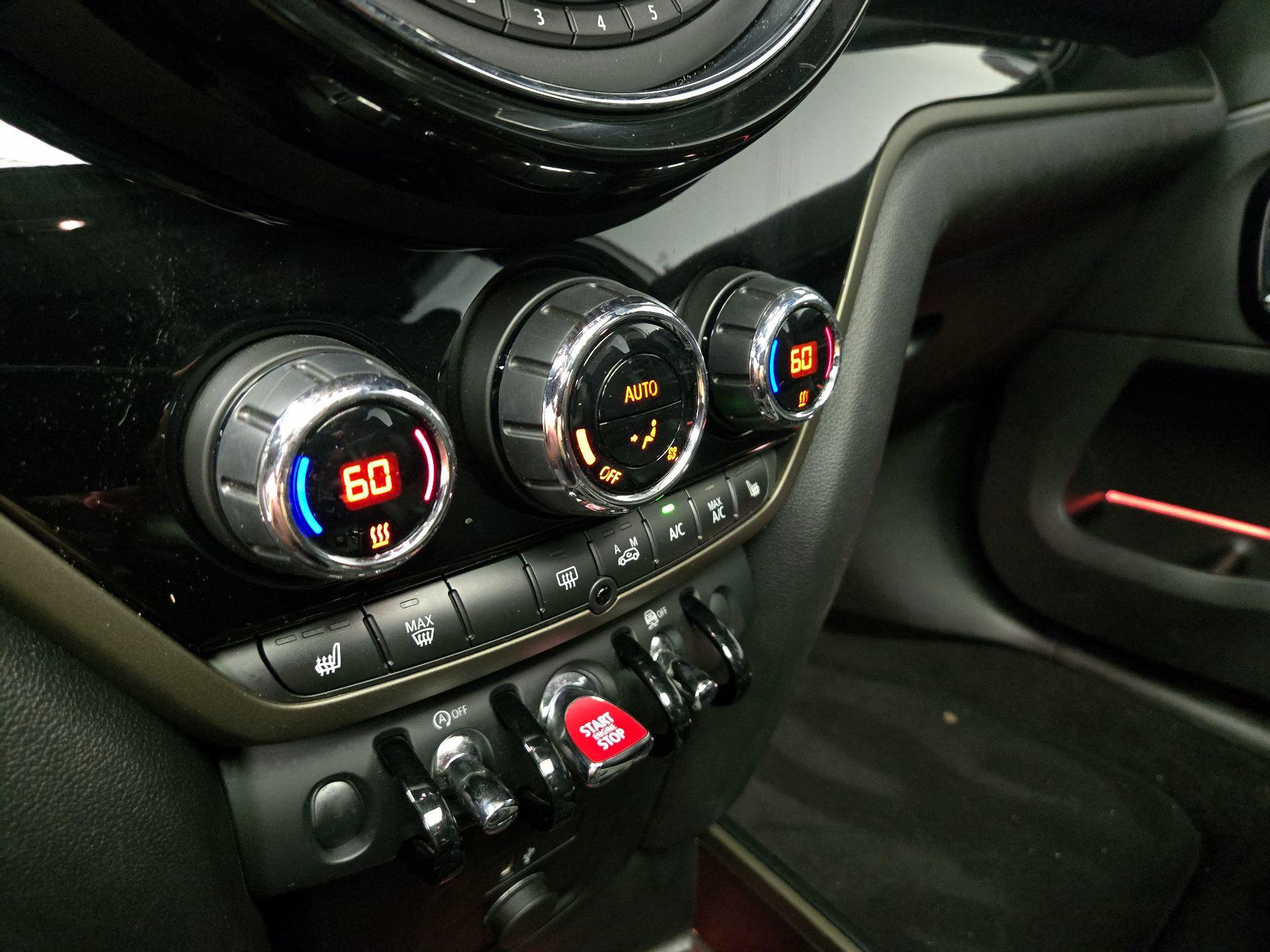 Thumbnail: 2019 MINI Cooper Countryman - 16