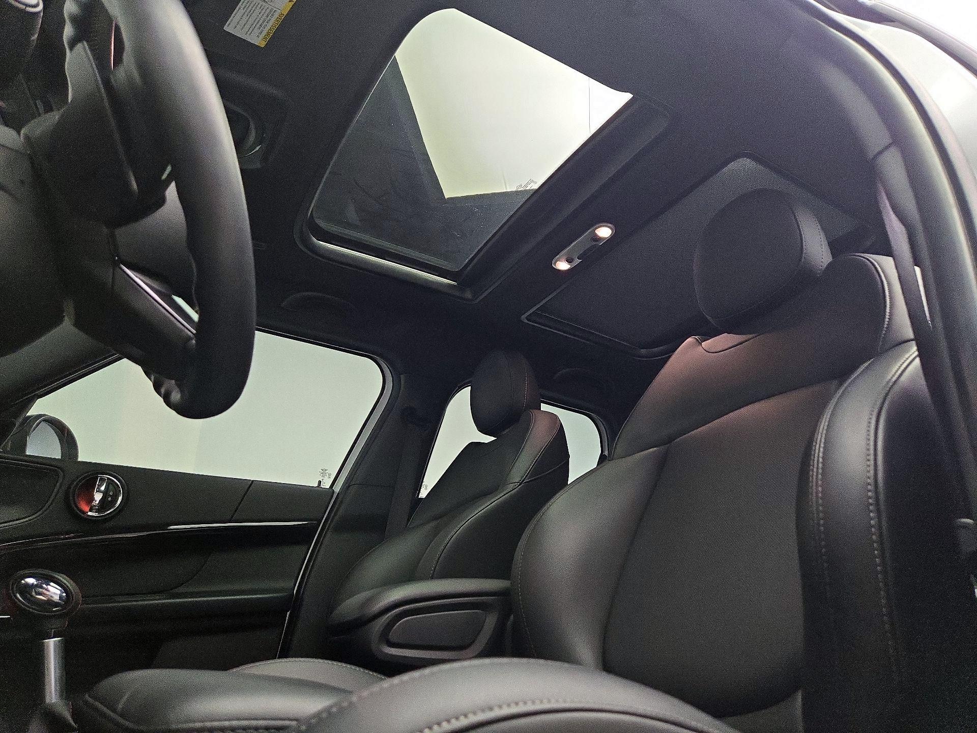Thumbnail: 2019 MINI Cooper Countryman - 19