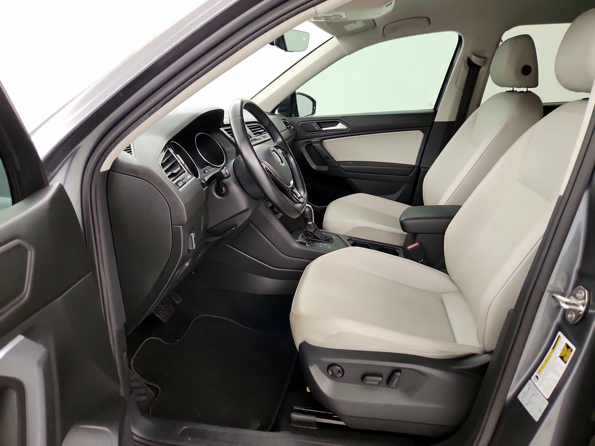 Thumbnail: 2019 Volkswagen Tiguan - 11