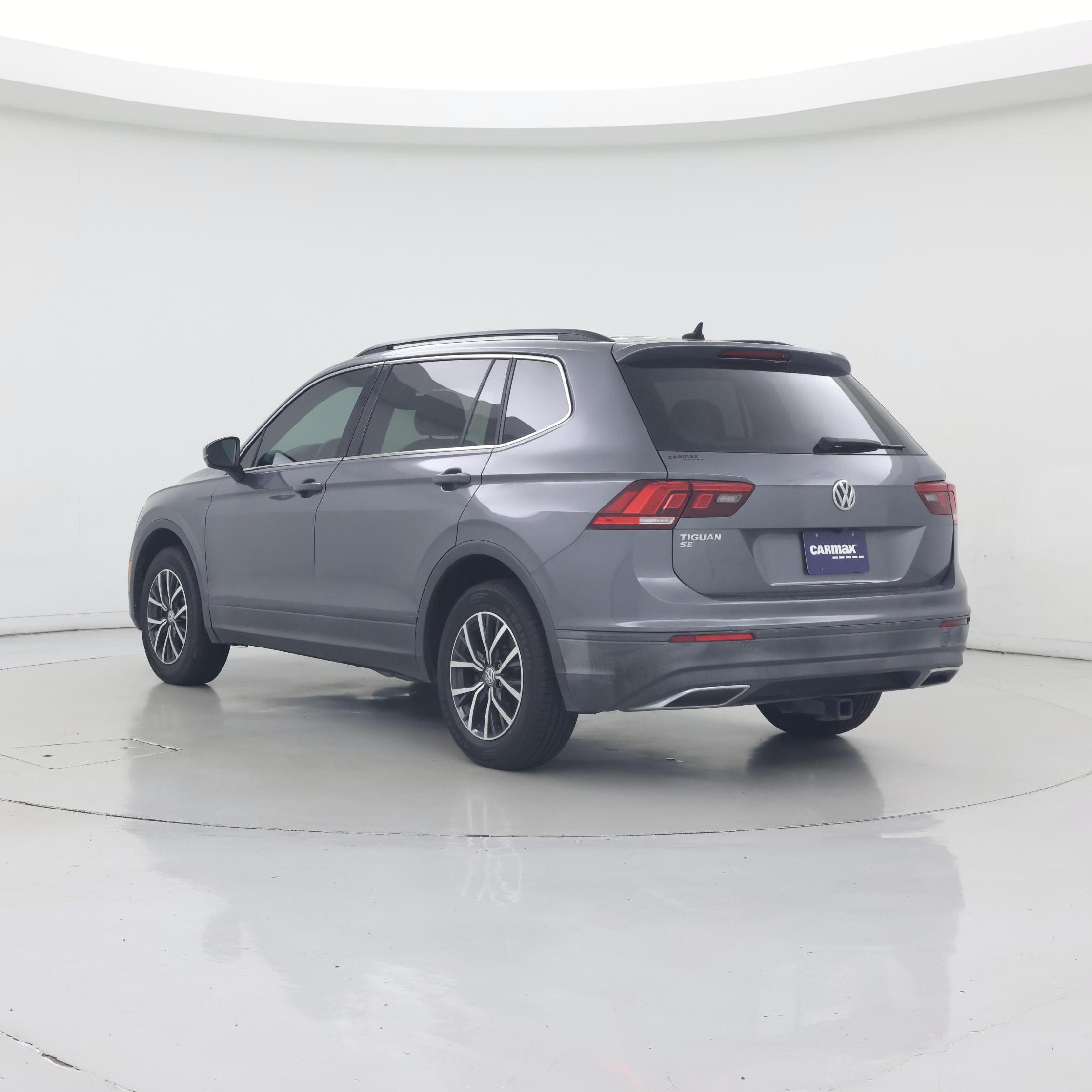 Thumbnail: 2019 Volkswagen Tiguan - 2