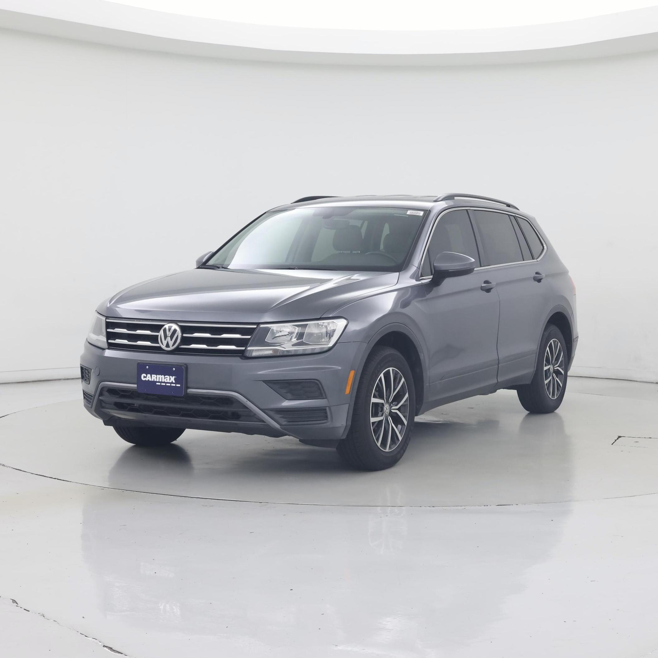 Thumbnail: 2019 Volkswagen Tiguan - 4