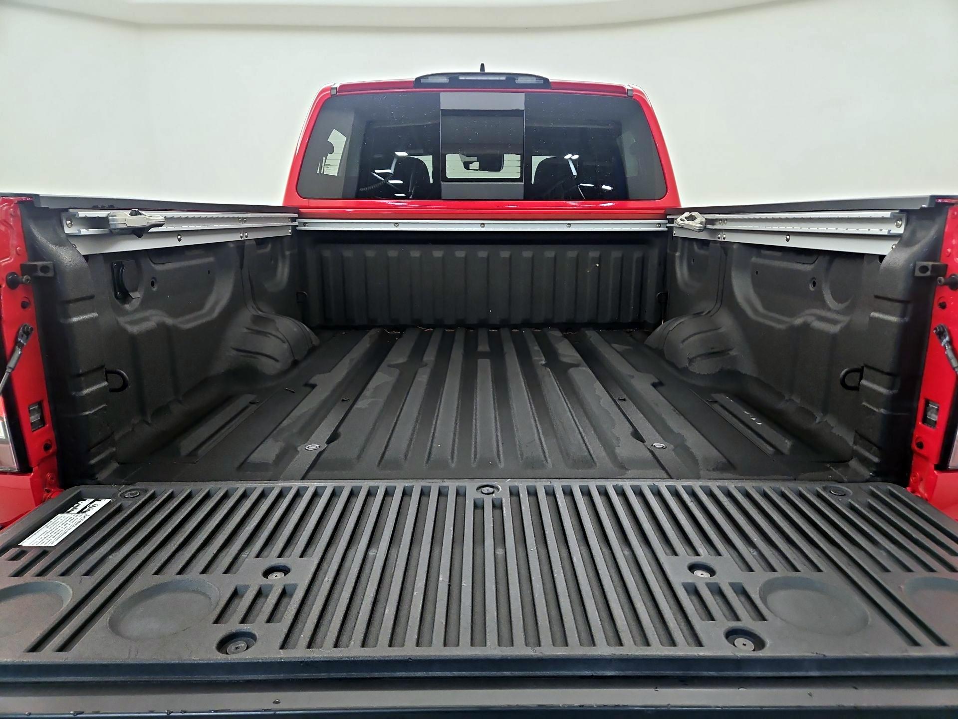 Thumbnail: 2023 Nissan Titan - 20