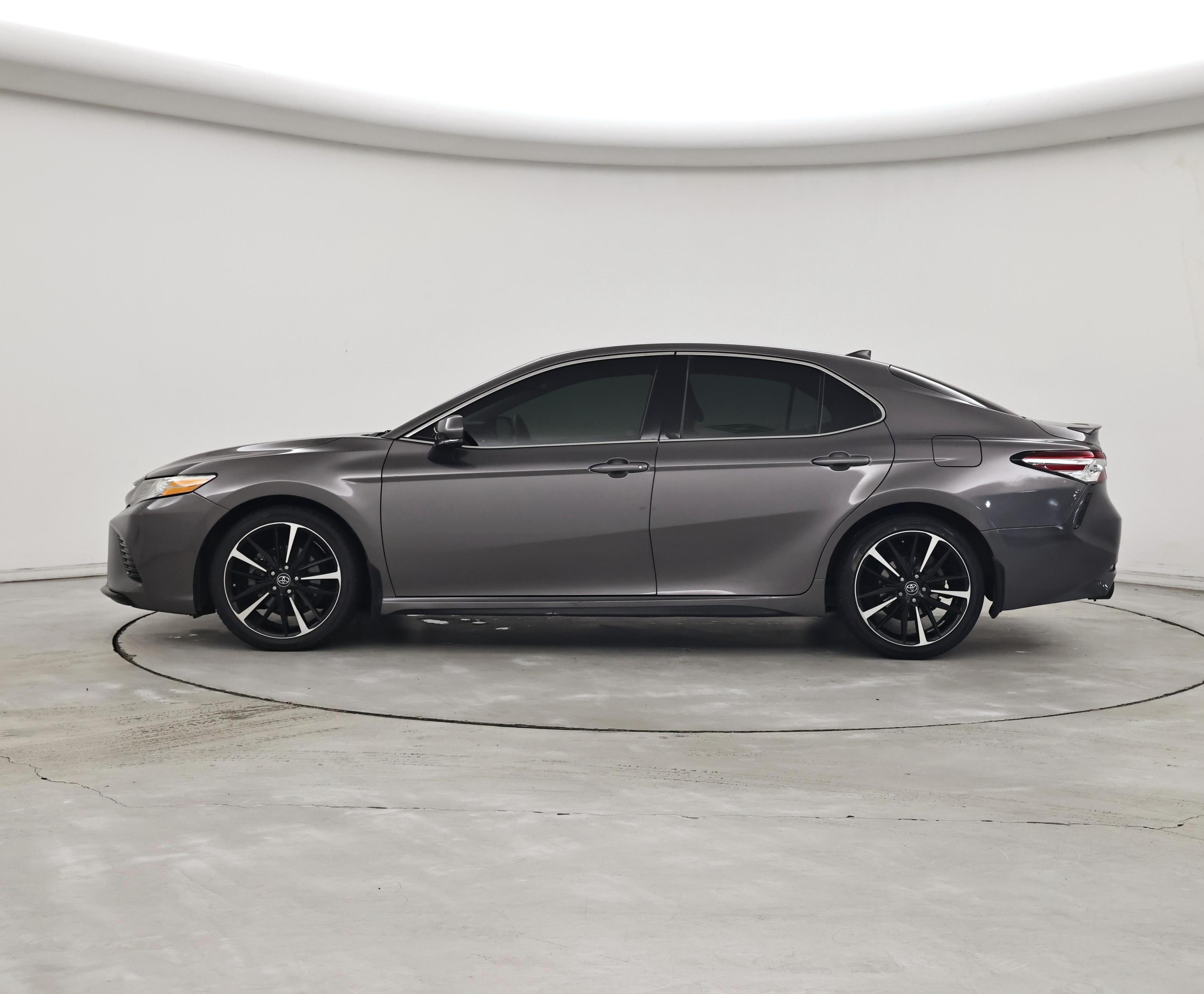 Thumbnail: 2020 Toyota Camry - 3