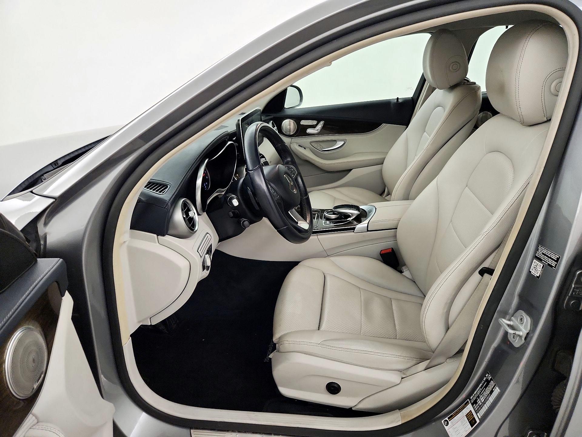 Thumbnail: 2015 Mercedes-Benz C-Class - 11