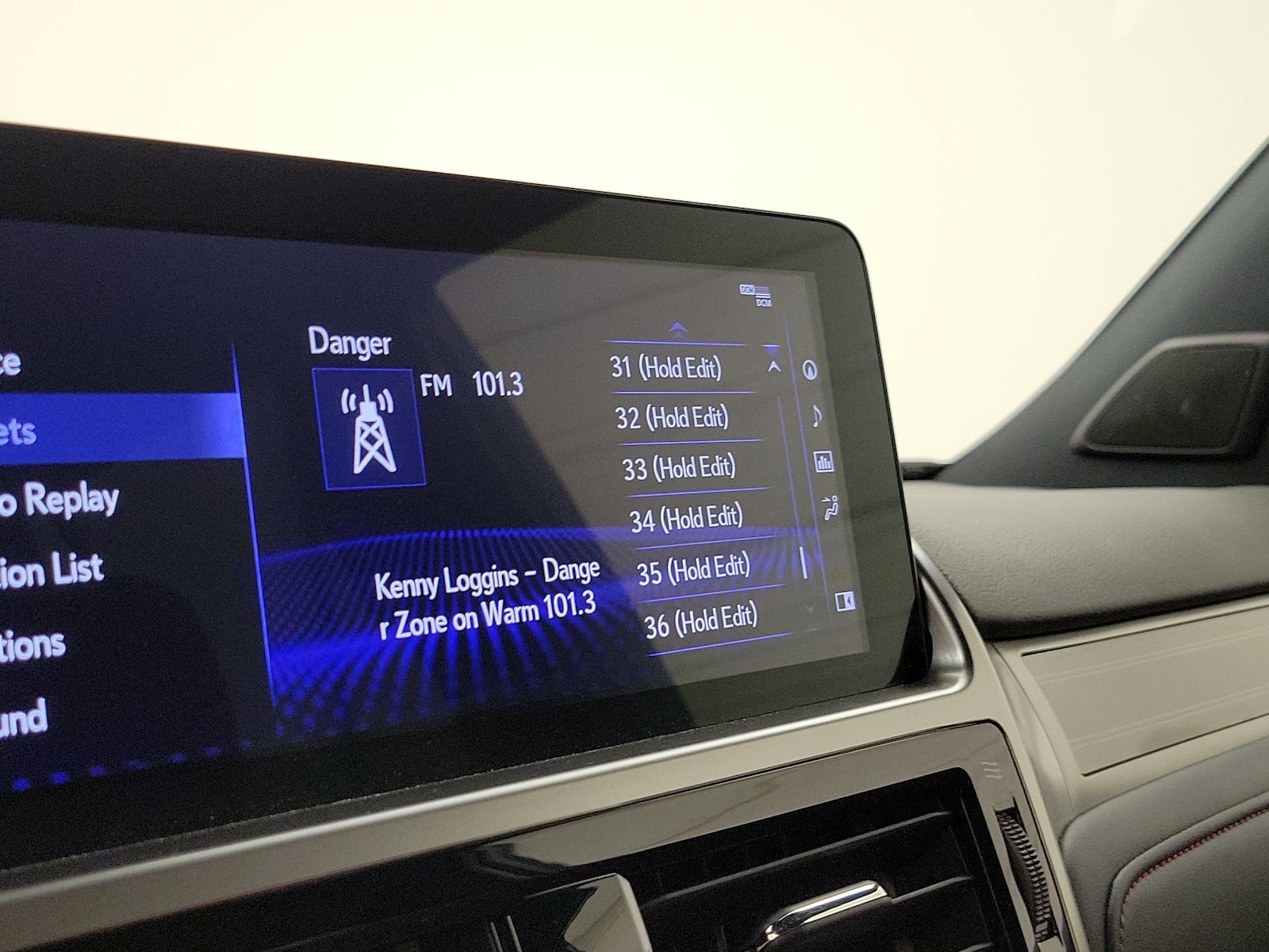 2023 Lexus GX PREMIUM - Photo 17