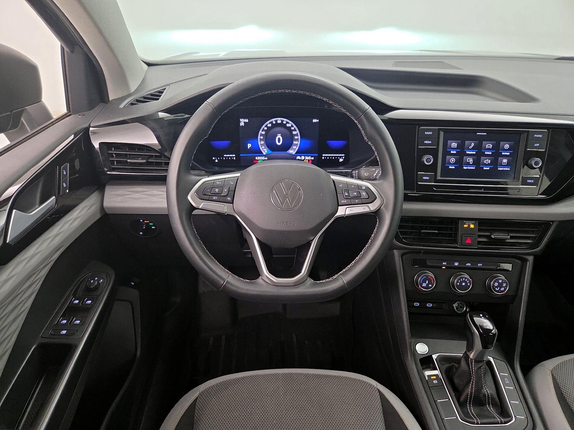 Thumbnail: 2022 Volkswagen Taos - 10