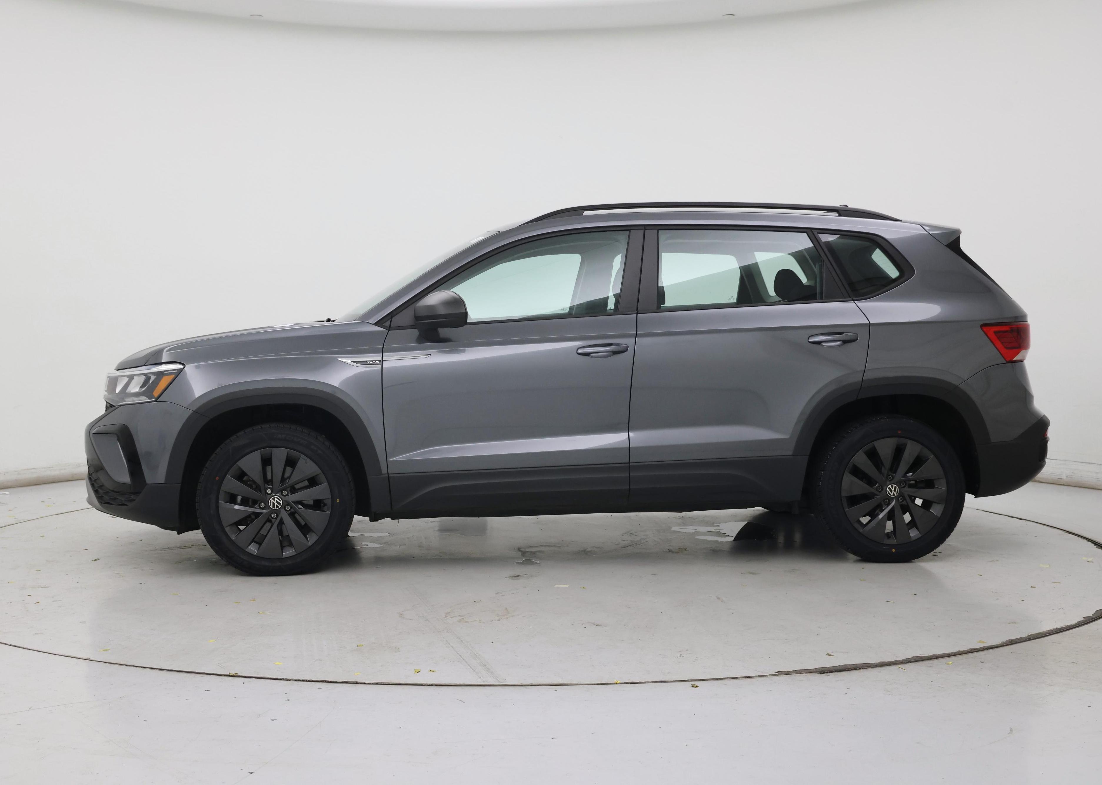 Thumbnail: 2022 Volkswagen Taos - 3