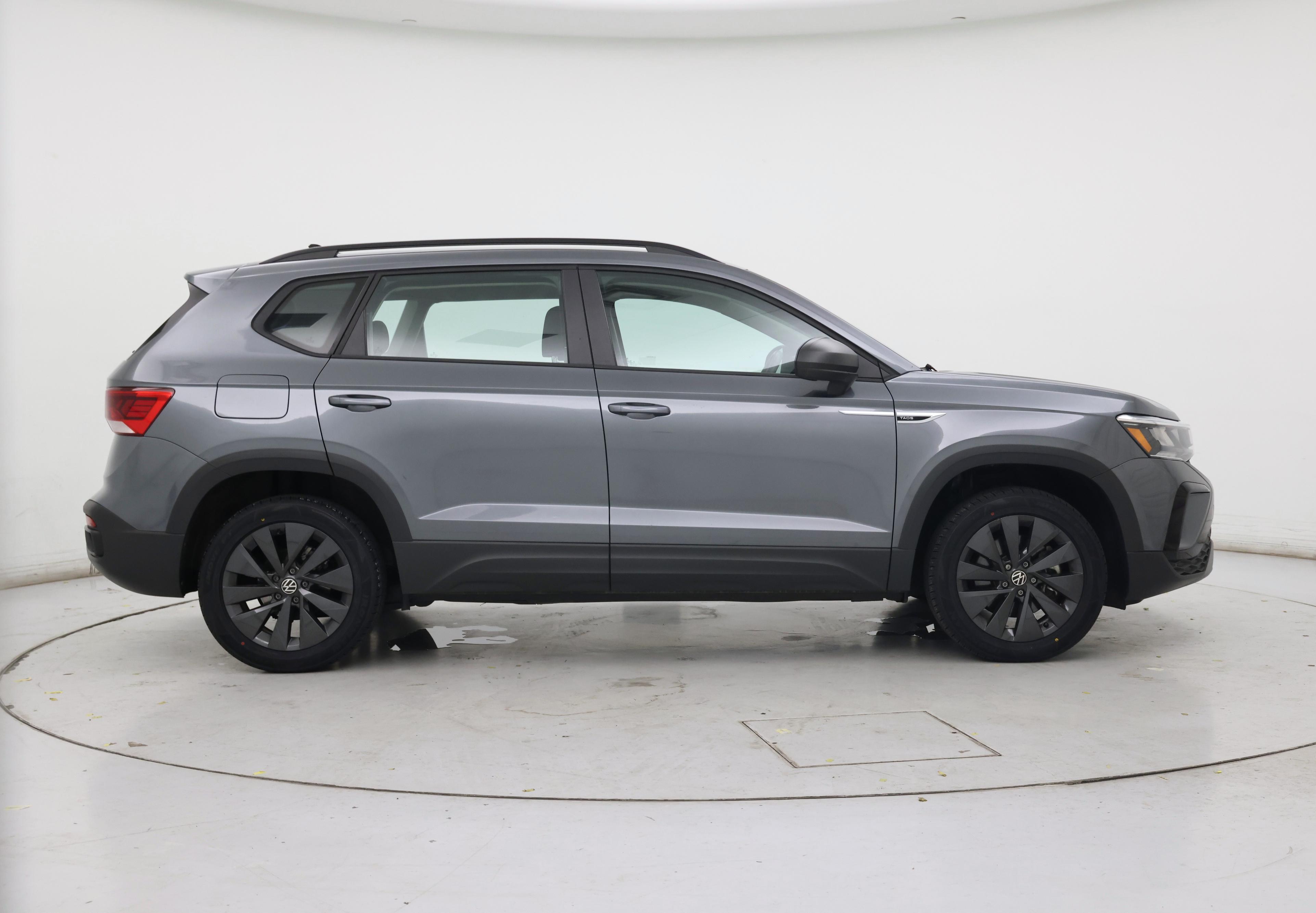 Thumbnail: 2022 Volkswagen Taos - 7