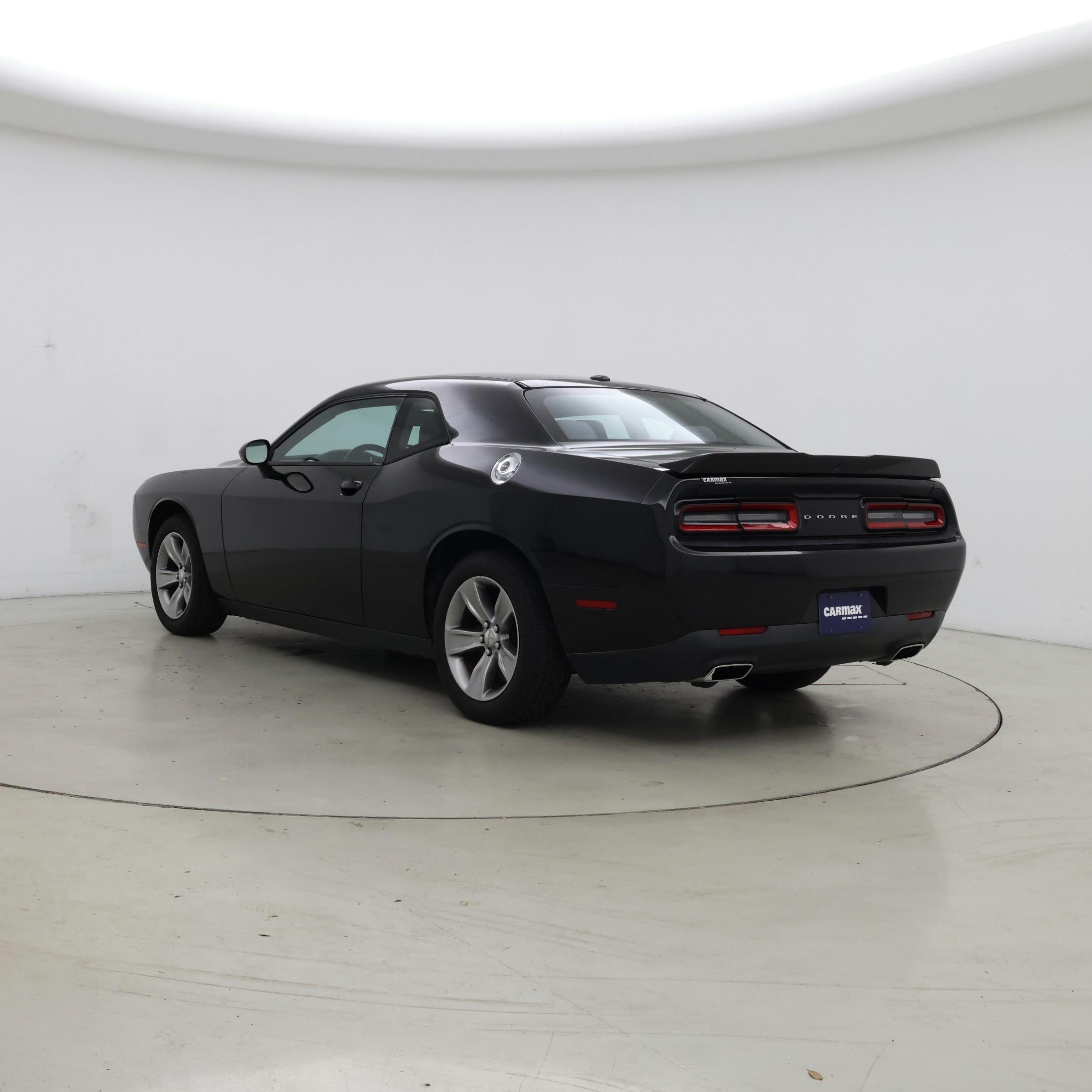 Thumbnail: 2019 Dodge Challenger - 2