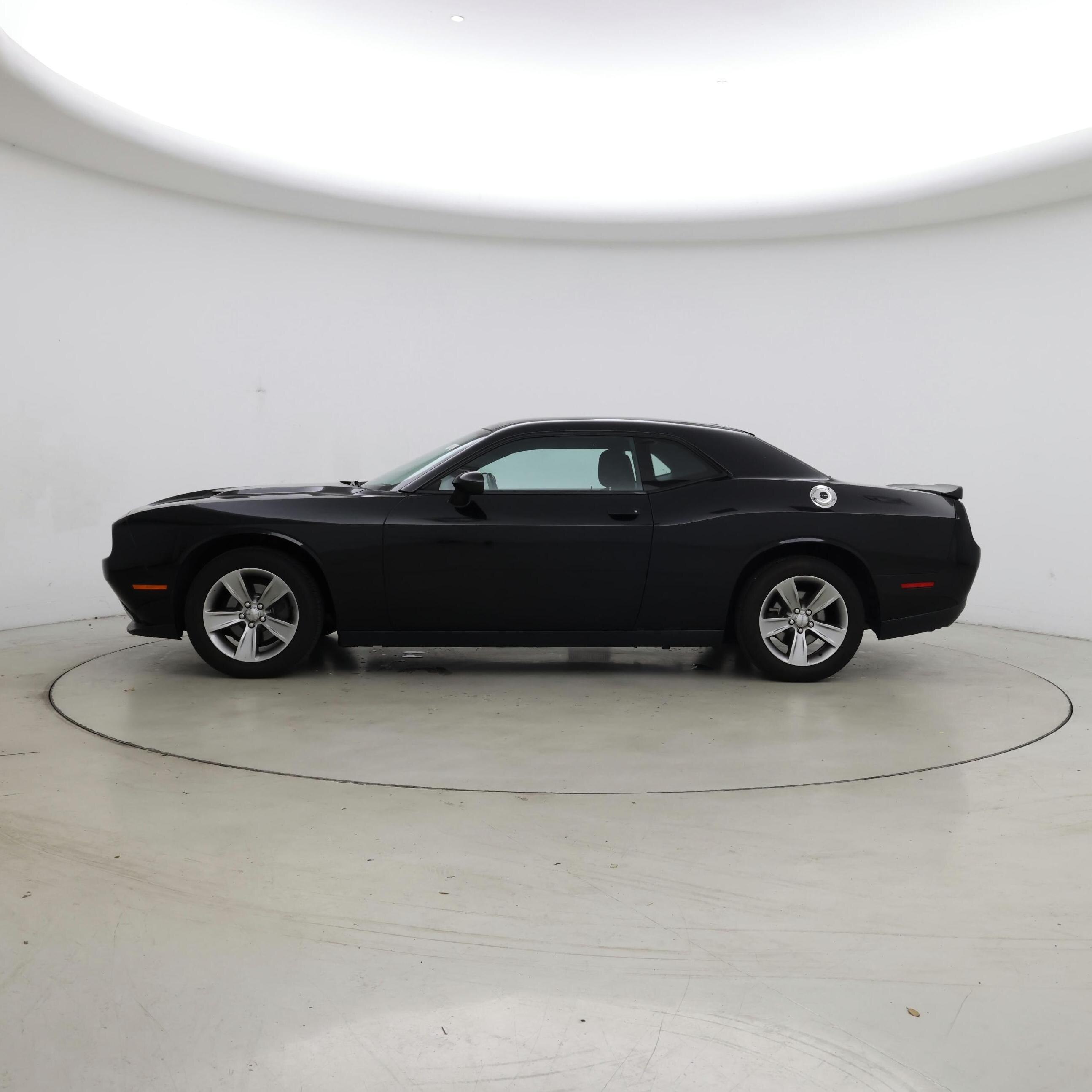 Thumbnail: 2019 Dodge Challenger - 3