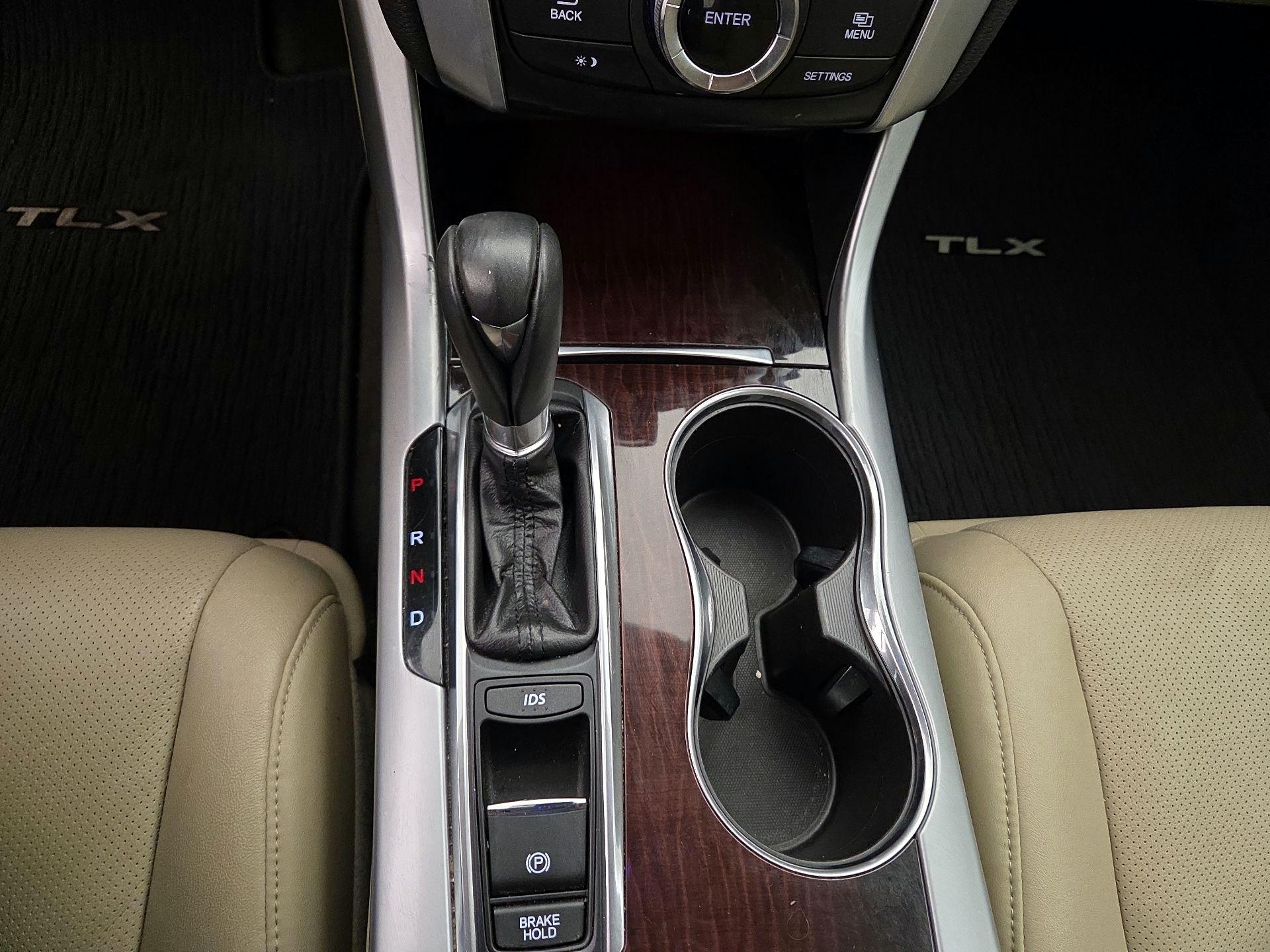 Thumbnail: 2016 Acura TLX - 17