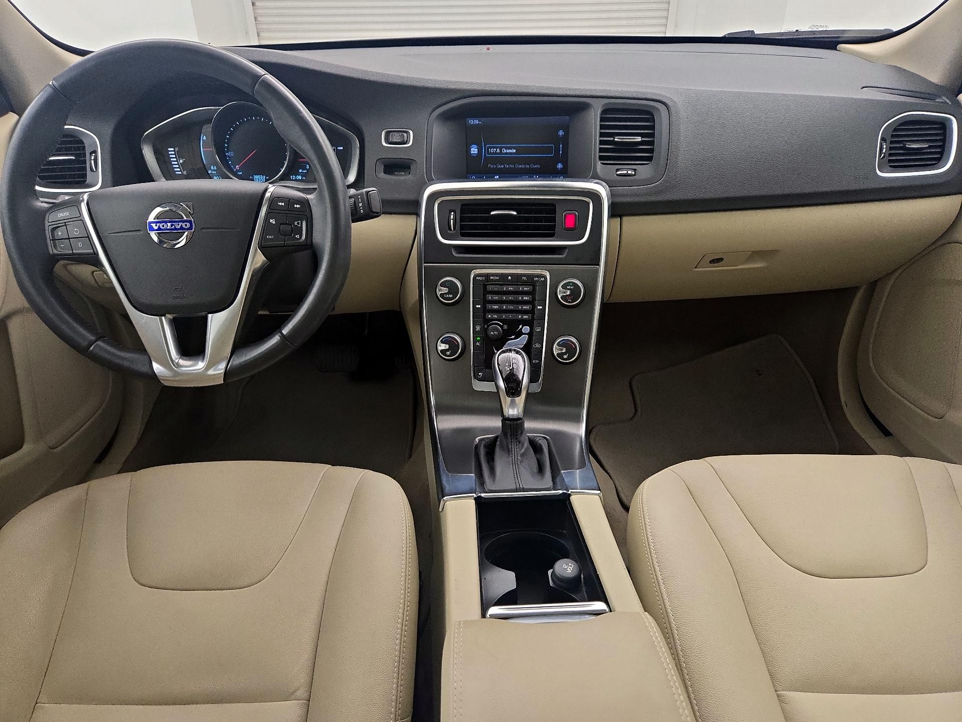 Thumbnail: 2015 Volvo S60 - 9