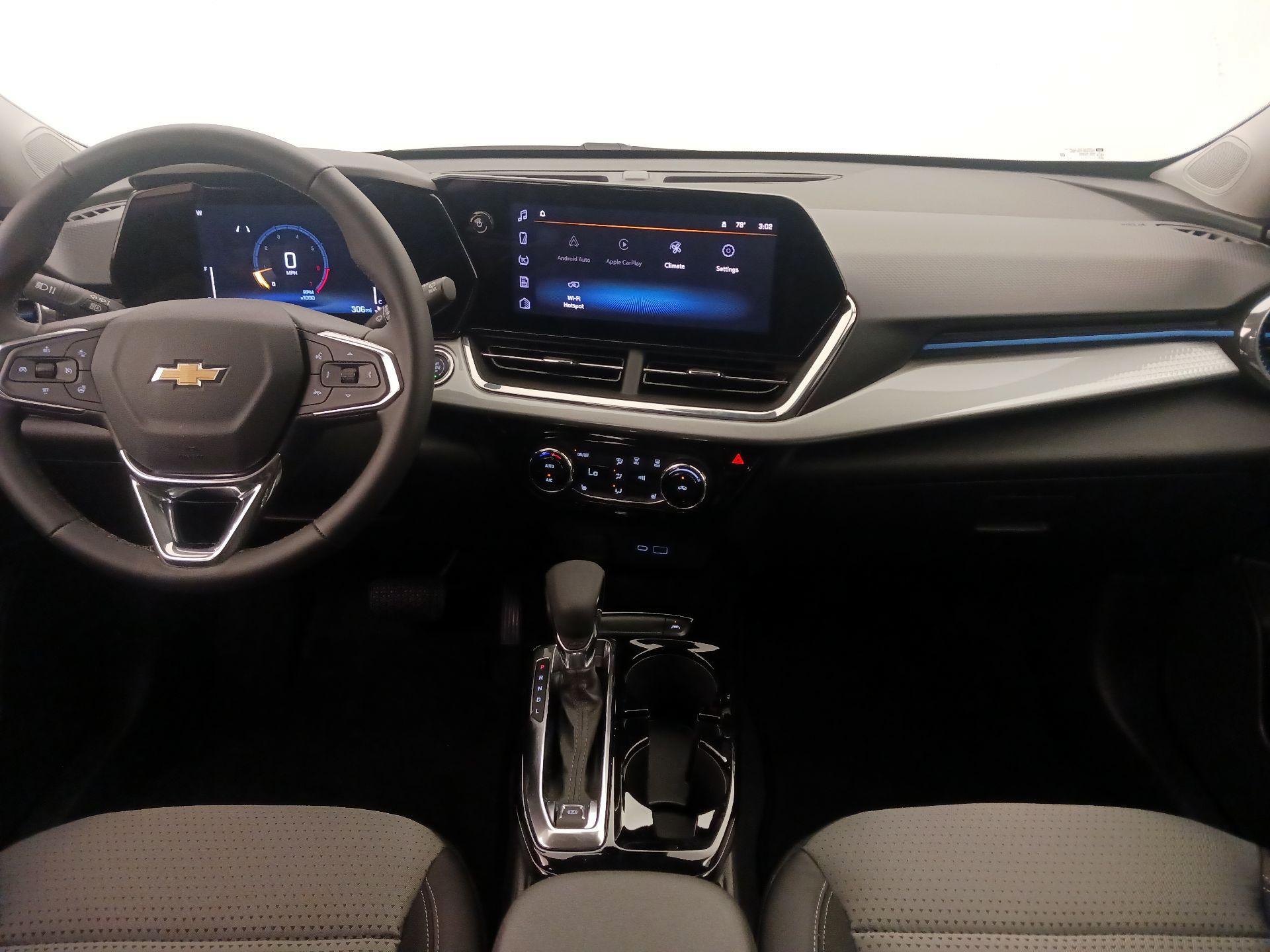 Thumbnail: 2026 Chevrolet Trax - 9