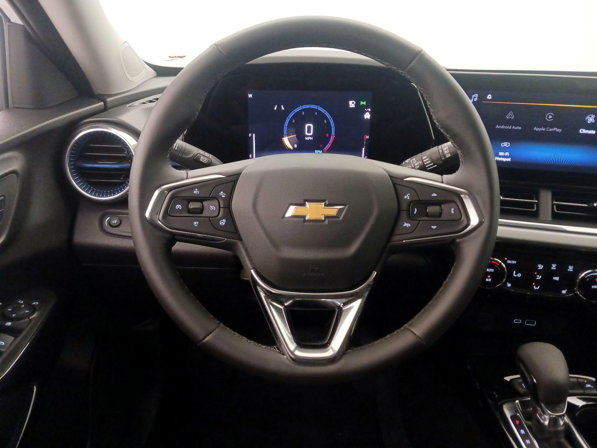 Thumbnail: 2026 Chevrolet Trax - 10