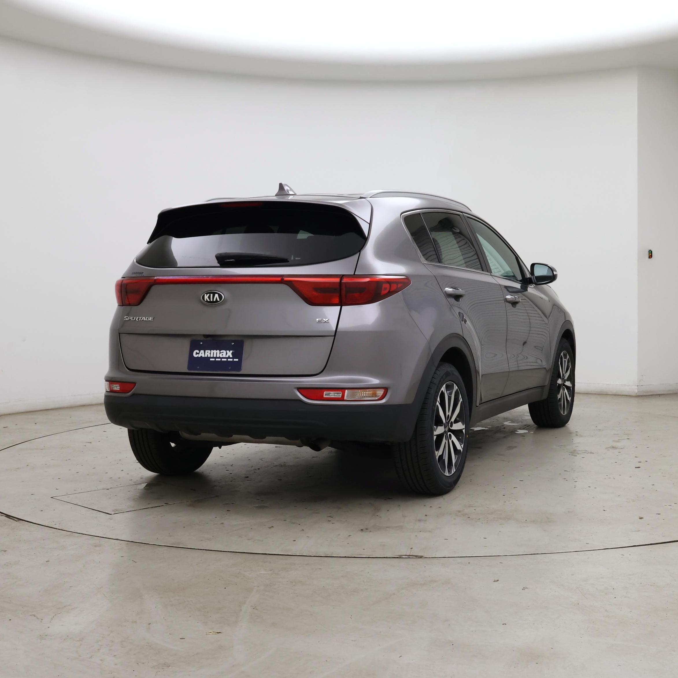 Thumbnail: 2019 Kia Sportage - 8