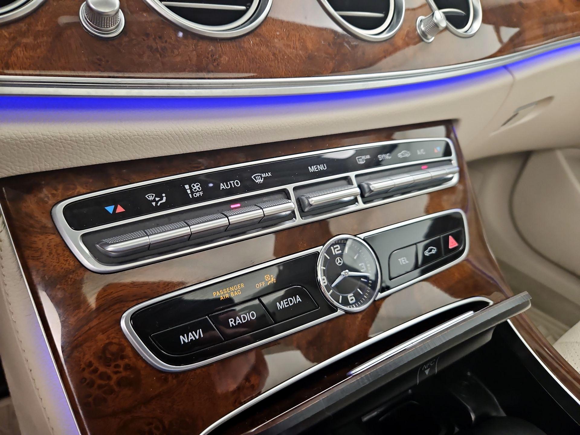 Thumbnail: 2019 Mercedes-Benz E-Class - 17