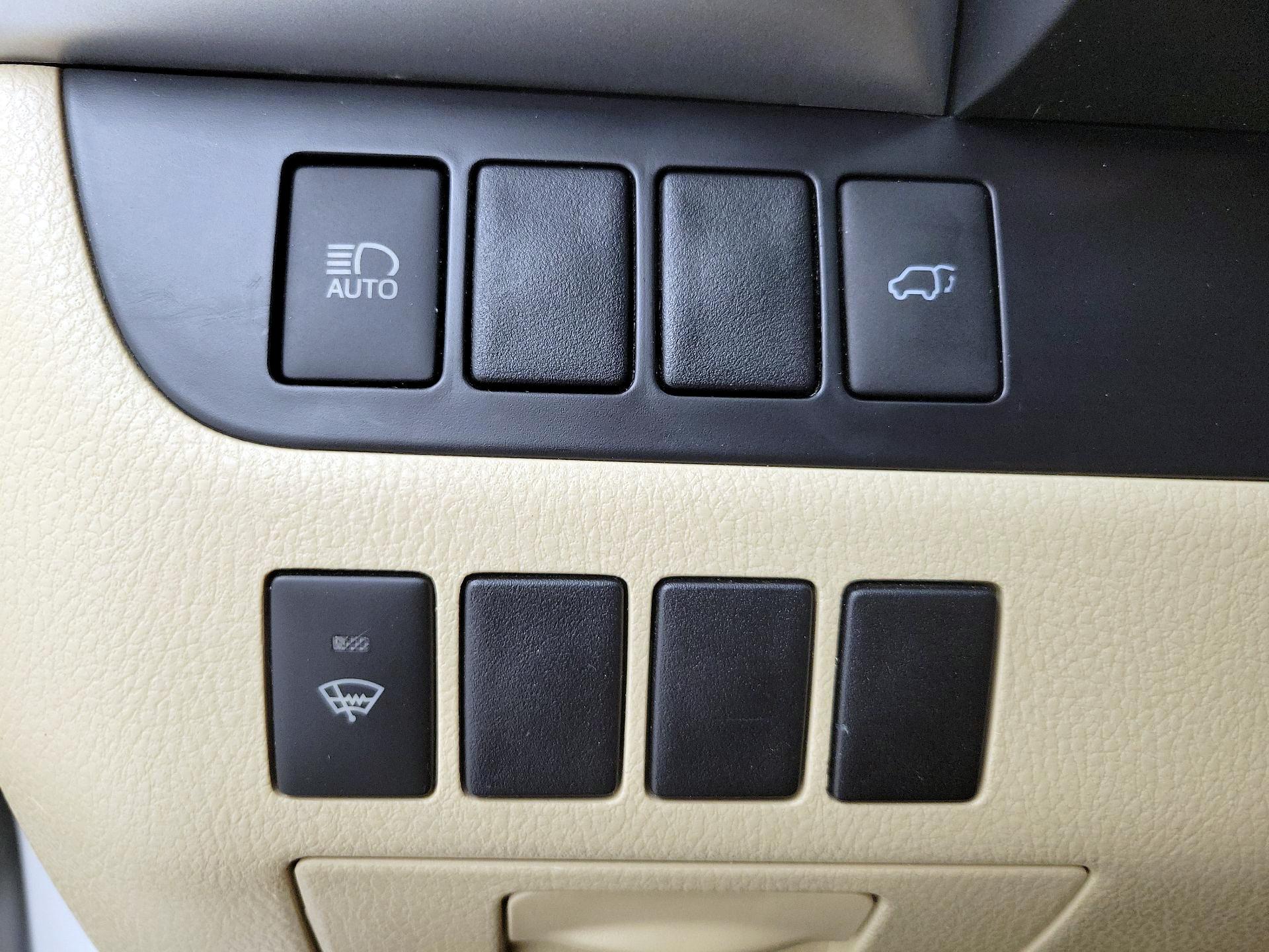 Thumbnail: 2018 Toyota Highlander - 13