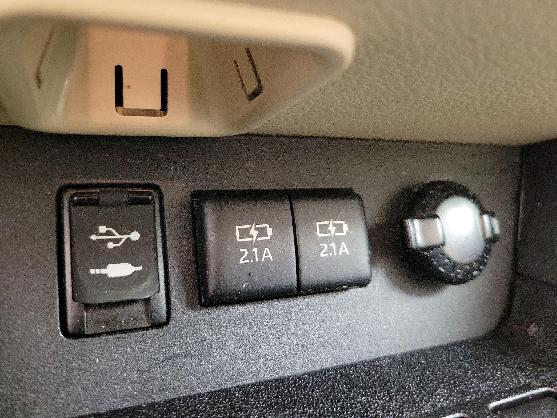 Thumbnail: 2018 Toyota Highlander - 19