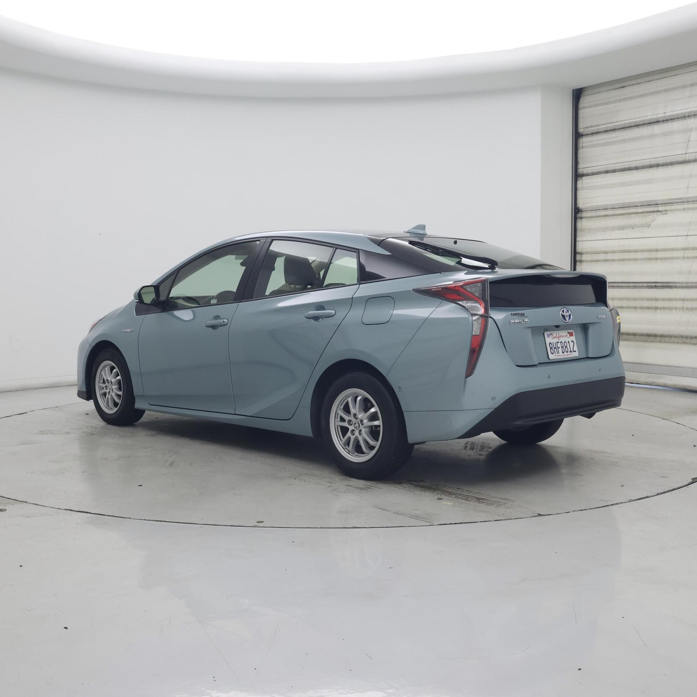Thumbnail: 2018 Toyota Prius - 2