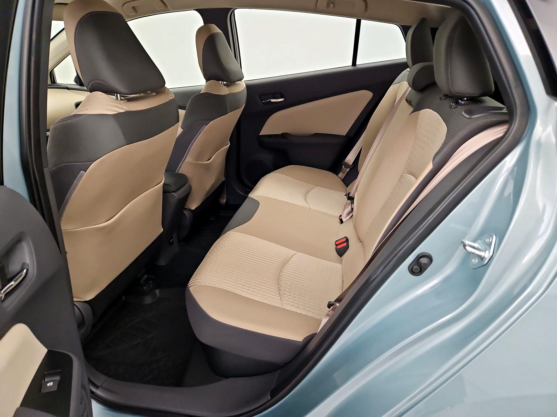 Thumbnail: 2018 Toyota Prius - 19