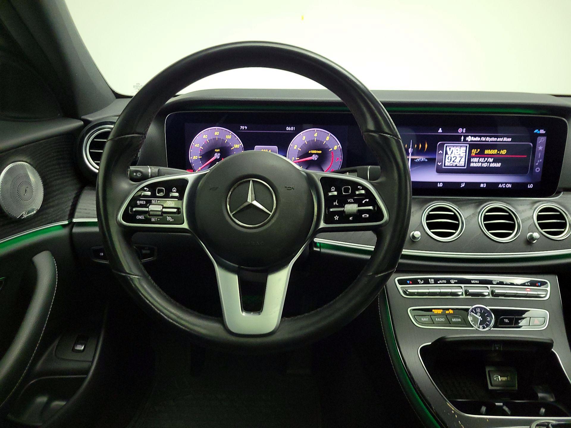 Thumbnail: 2020 Mercedes-Benz E-Class - 10