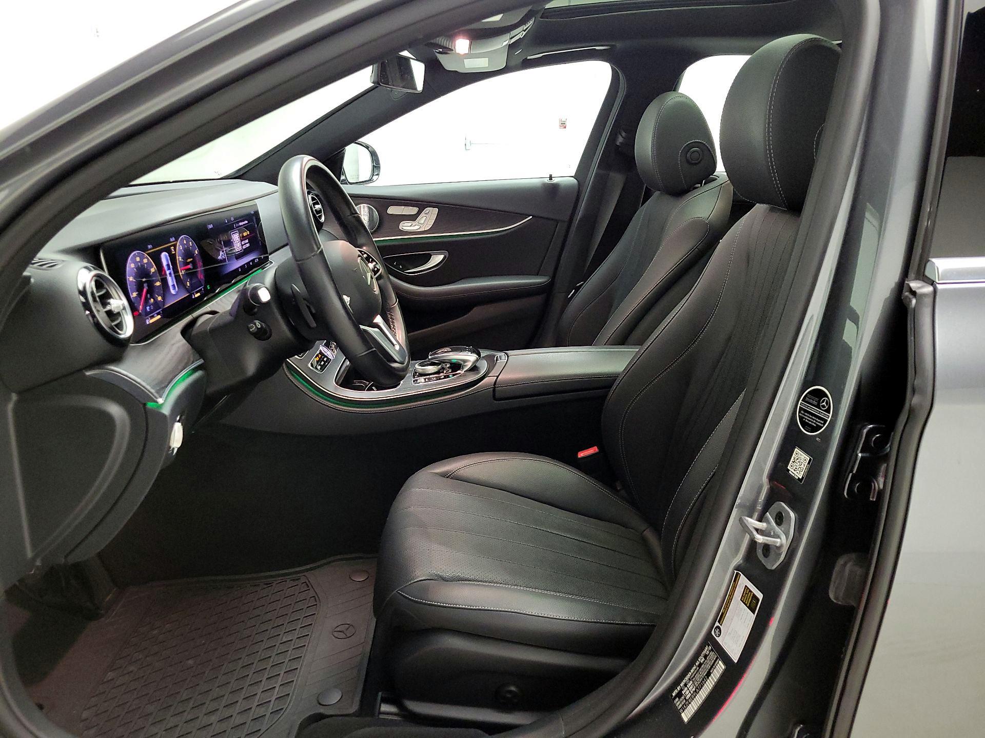 Thumbnail: 2020 Mercedes-Benz E-Class - 11