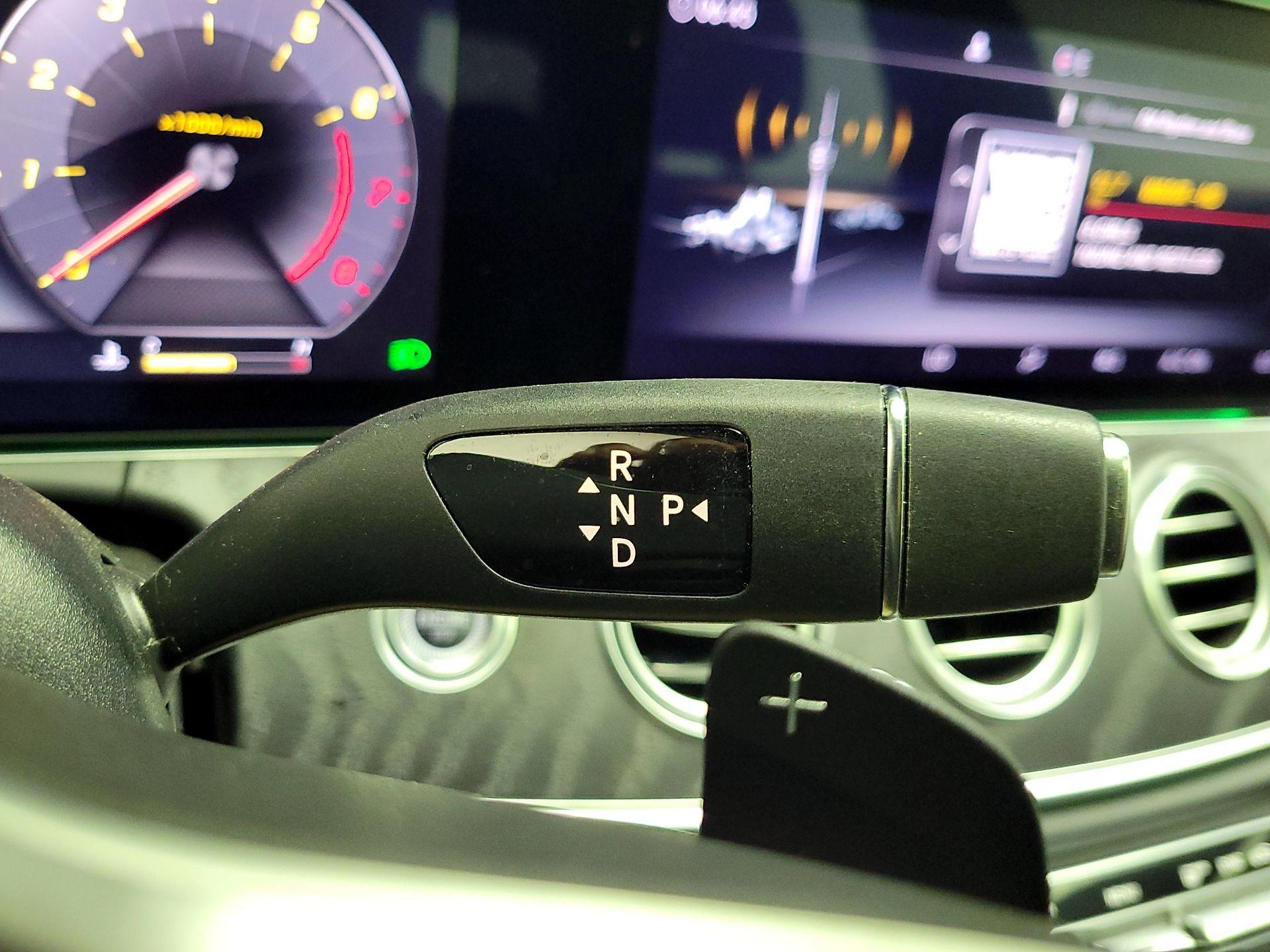 Thumbnail: 2020 Mercedes-Benz E-Class - 18