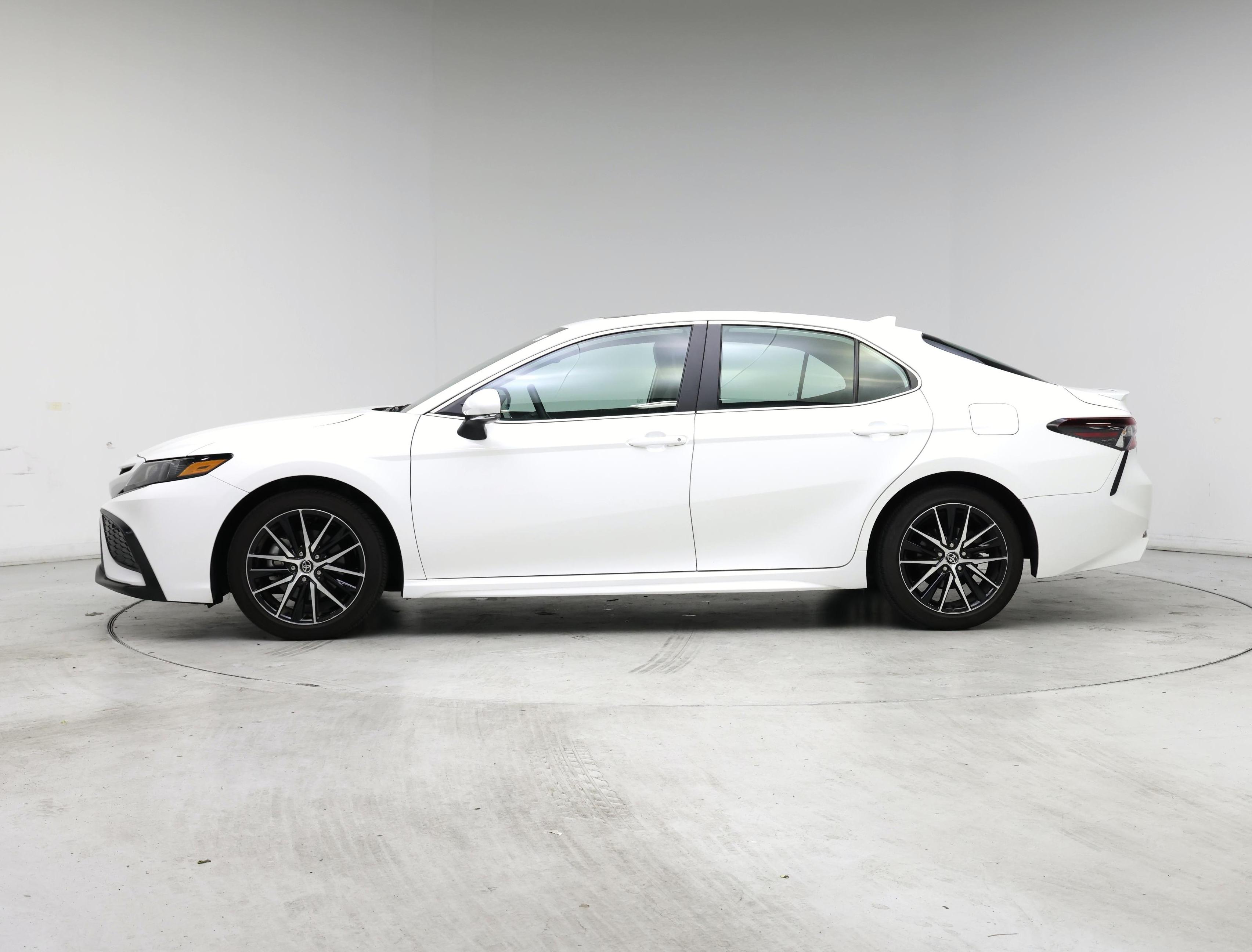 Thumbnail: 2024 Toyota Camry - 3