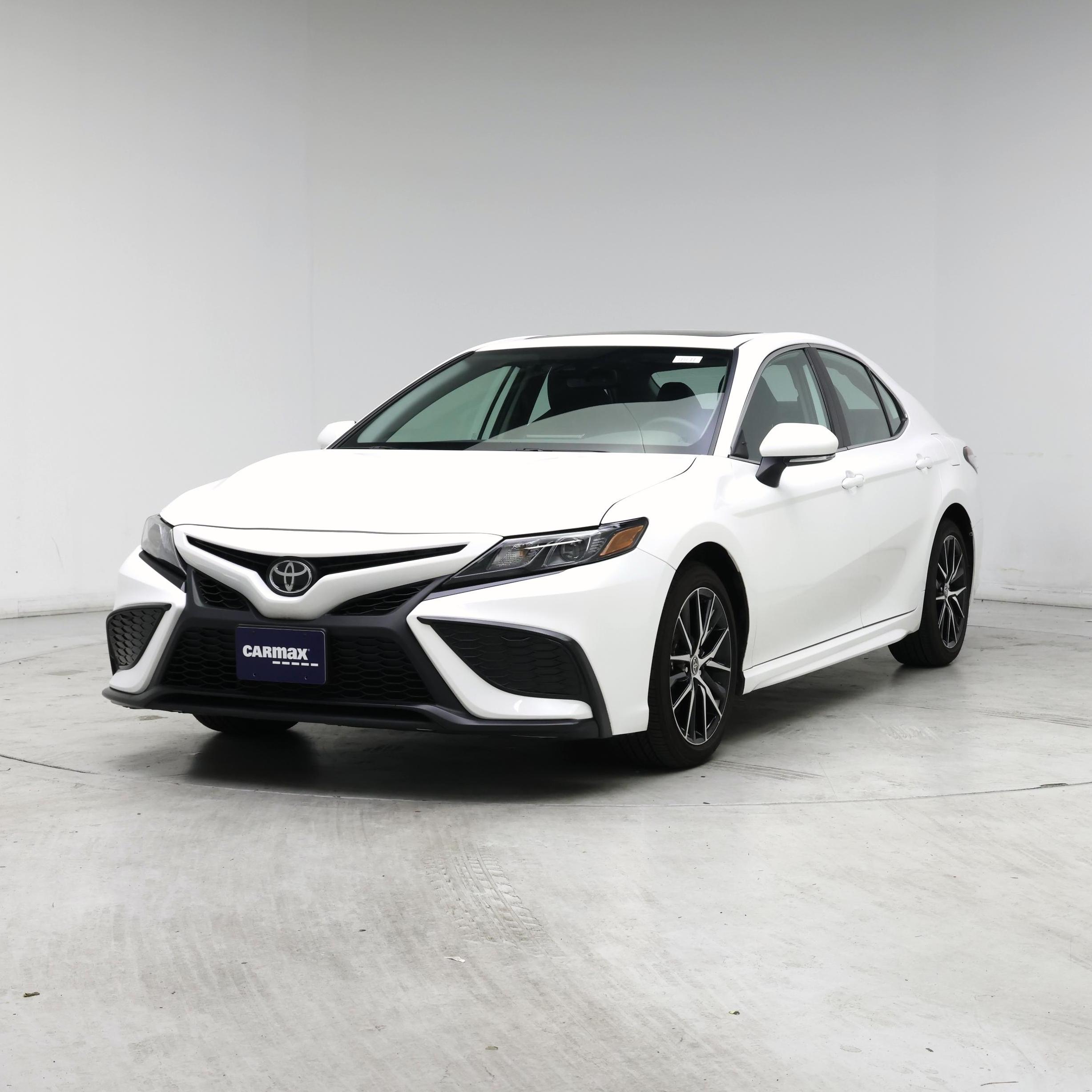 Thumbnail: 2024 Toyota Camry - 4