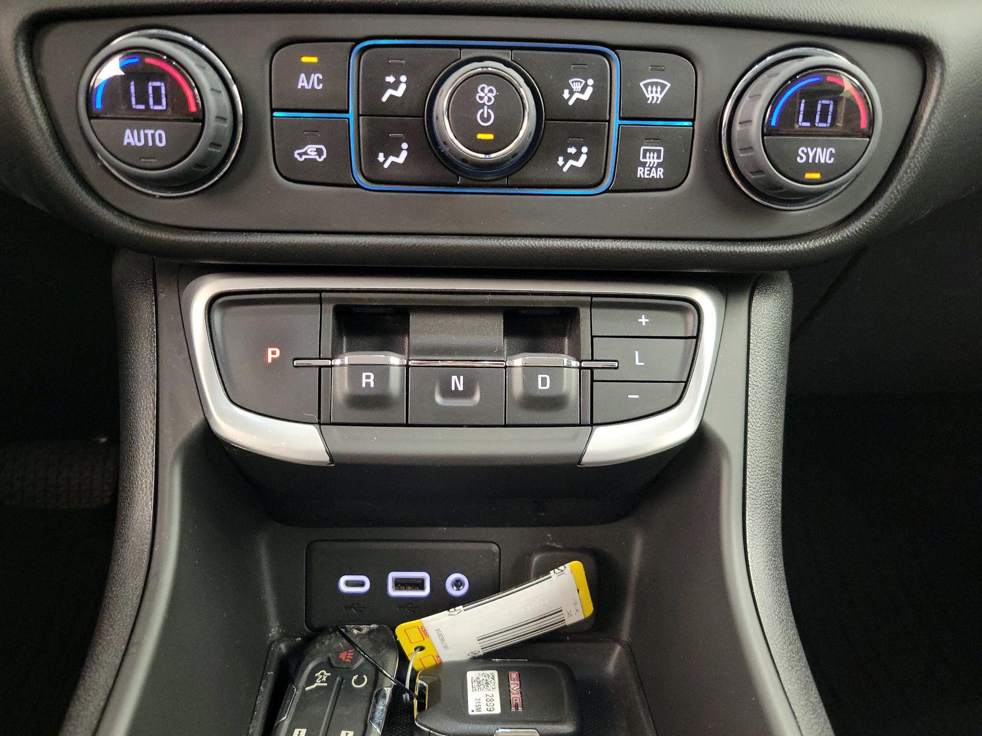 Thumbnail: 2023 GMC Terrain - 17
