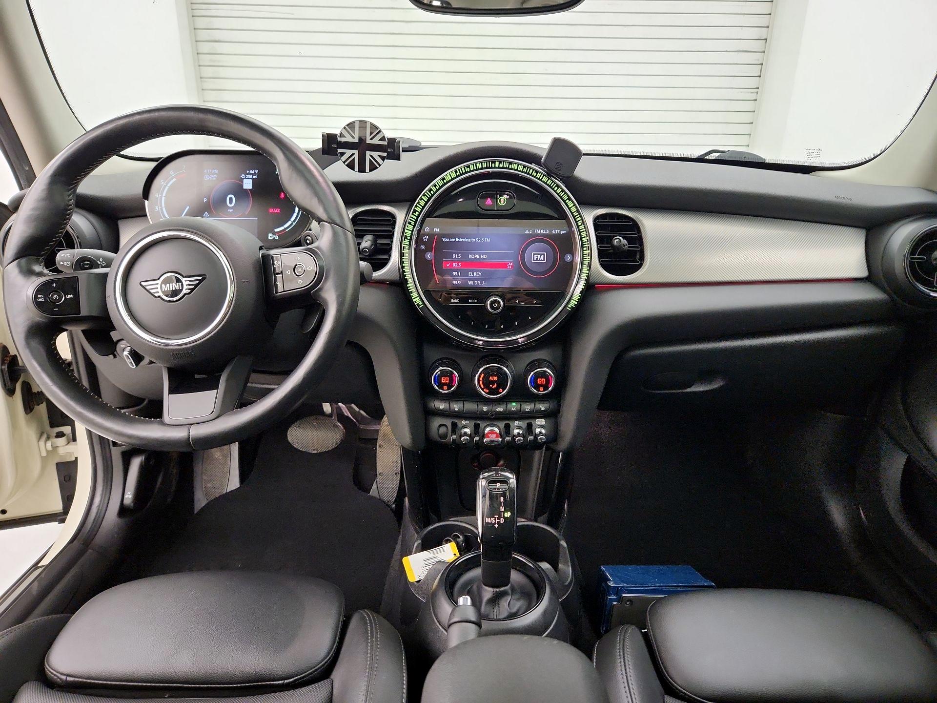 Thumbnail: 2022 MINI Cooper Hardtop - 9