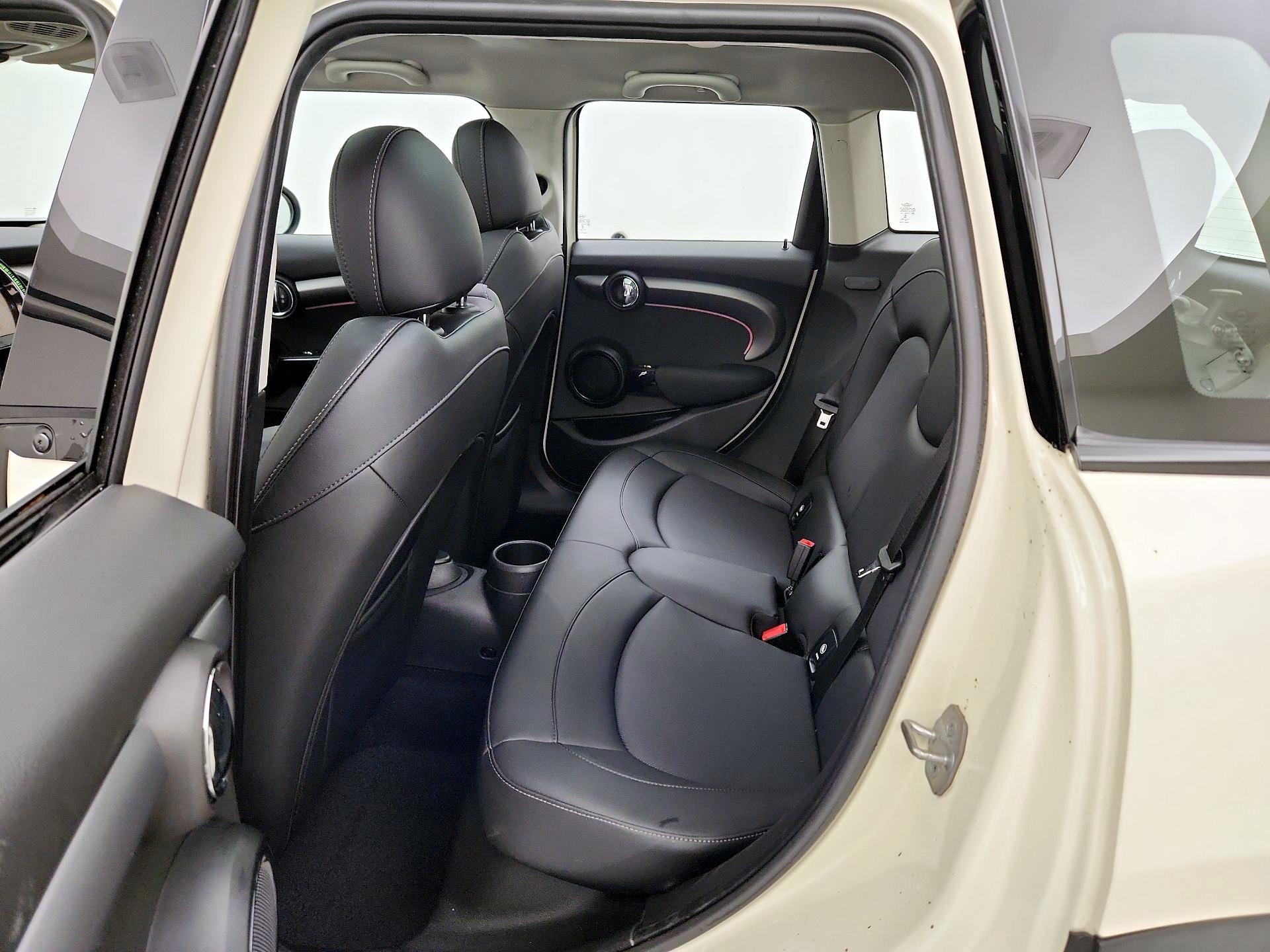 Thumbnail: 2022 MINI Cooper Hardtop - 20