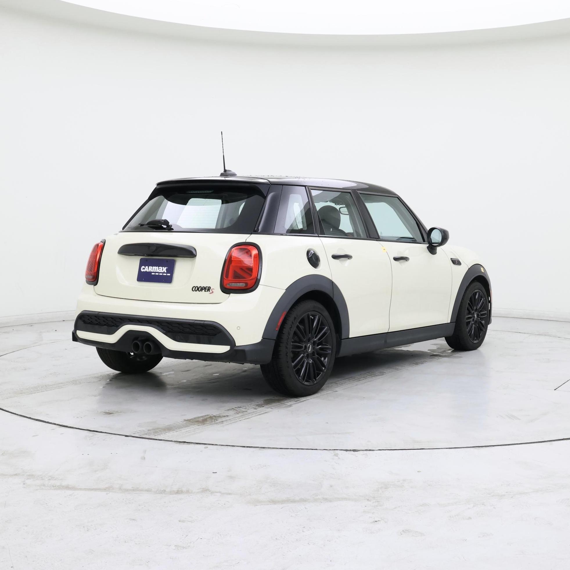 Thumbnail: 2022 MINI Cooper Hardtop - 8