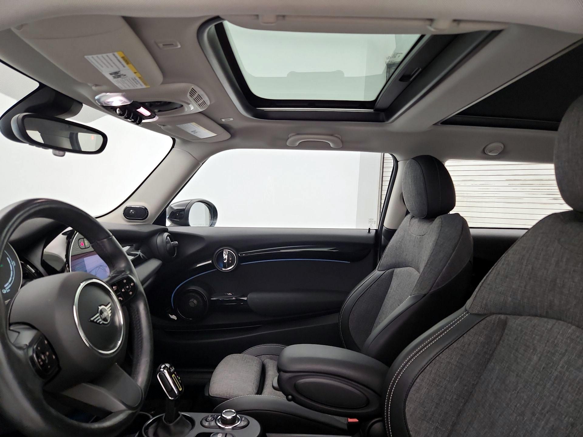 Thumbnail: 2022 MINI Cooper Hardtop - 19