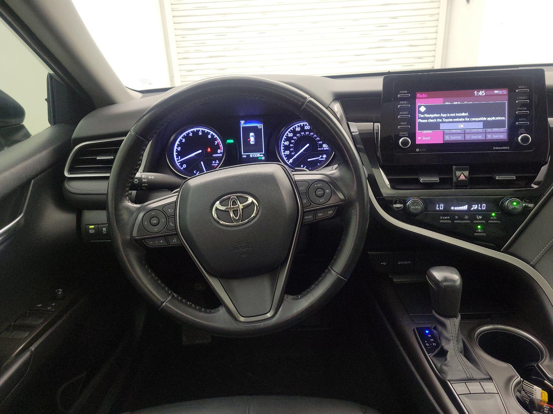 Thumbnail: 2022 Toyota Camry - 10